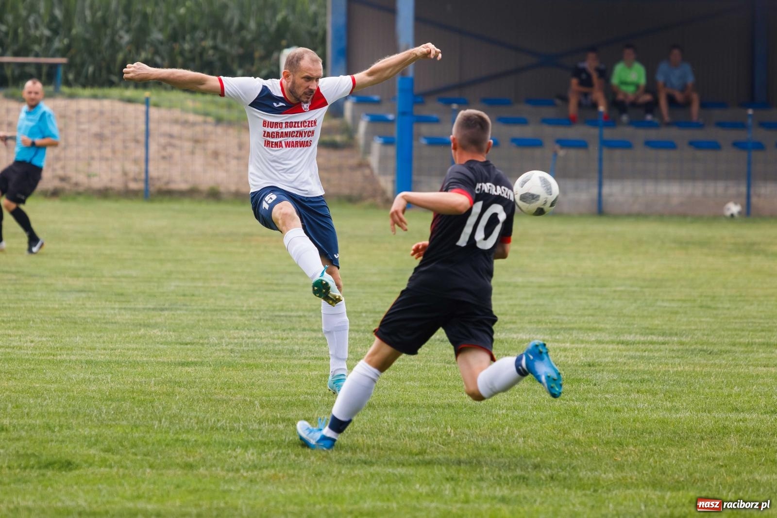 Zdjęcie w galerii na portalu naszraciborz.pl: Gminny Turniej Piłki Nożnej o Puchar Burmistrza Krzanowic wiadomości z regionu