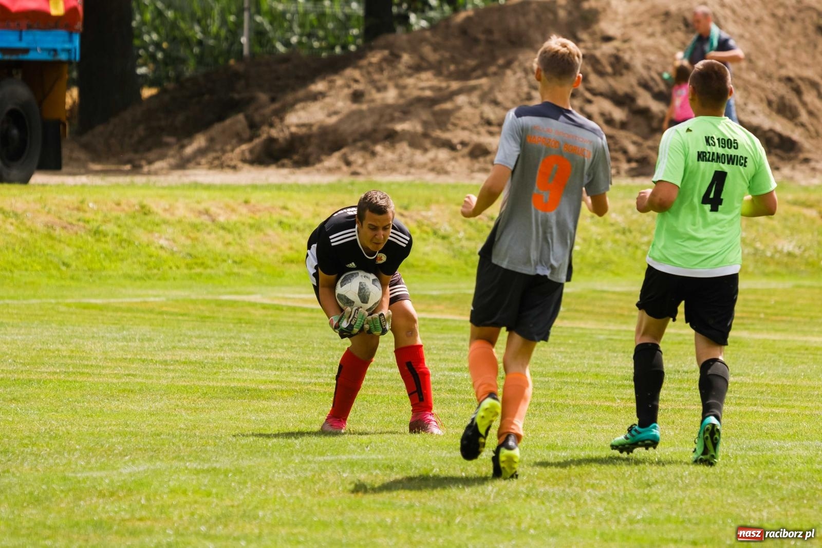 Zdjęcie w galerii na portalu naszraciborz.pl: Gminny Turniej Piłki Nożnej o Puchar Burmistrza Krzanowic wiadomości z regionu