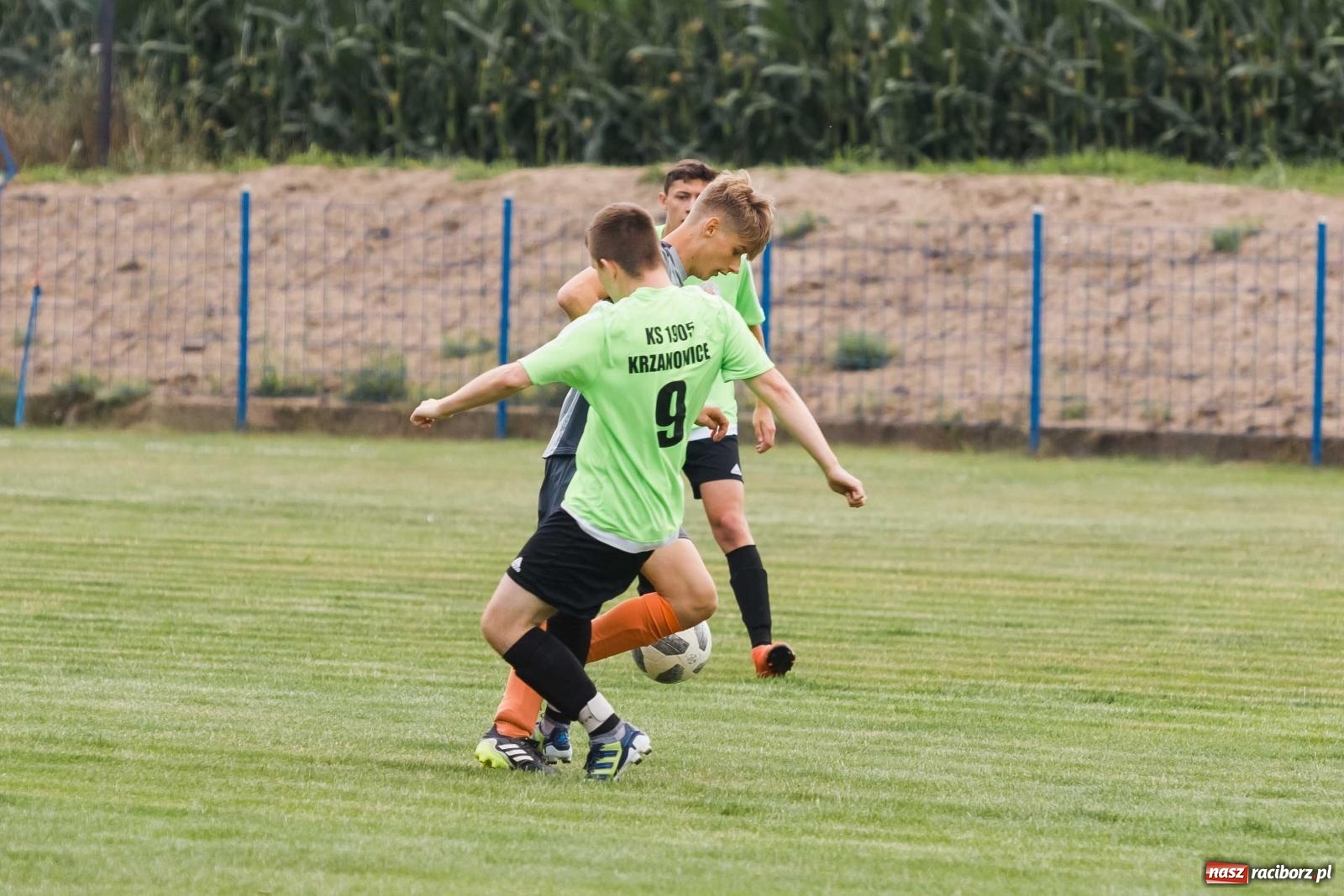 Zdjęcie w galerii na portalu naszraciborz.pl: Gminny Turniej Piłki Nożnej o Puchar Burmistrza Krzanowic wiadomości z regionu