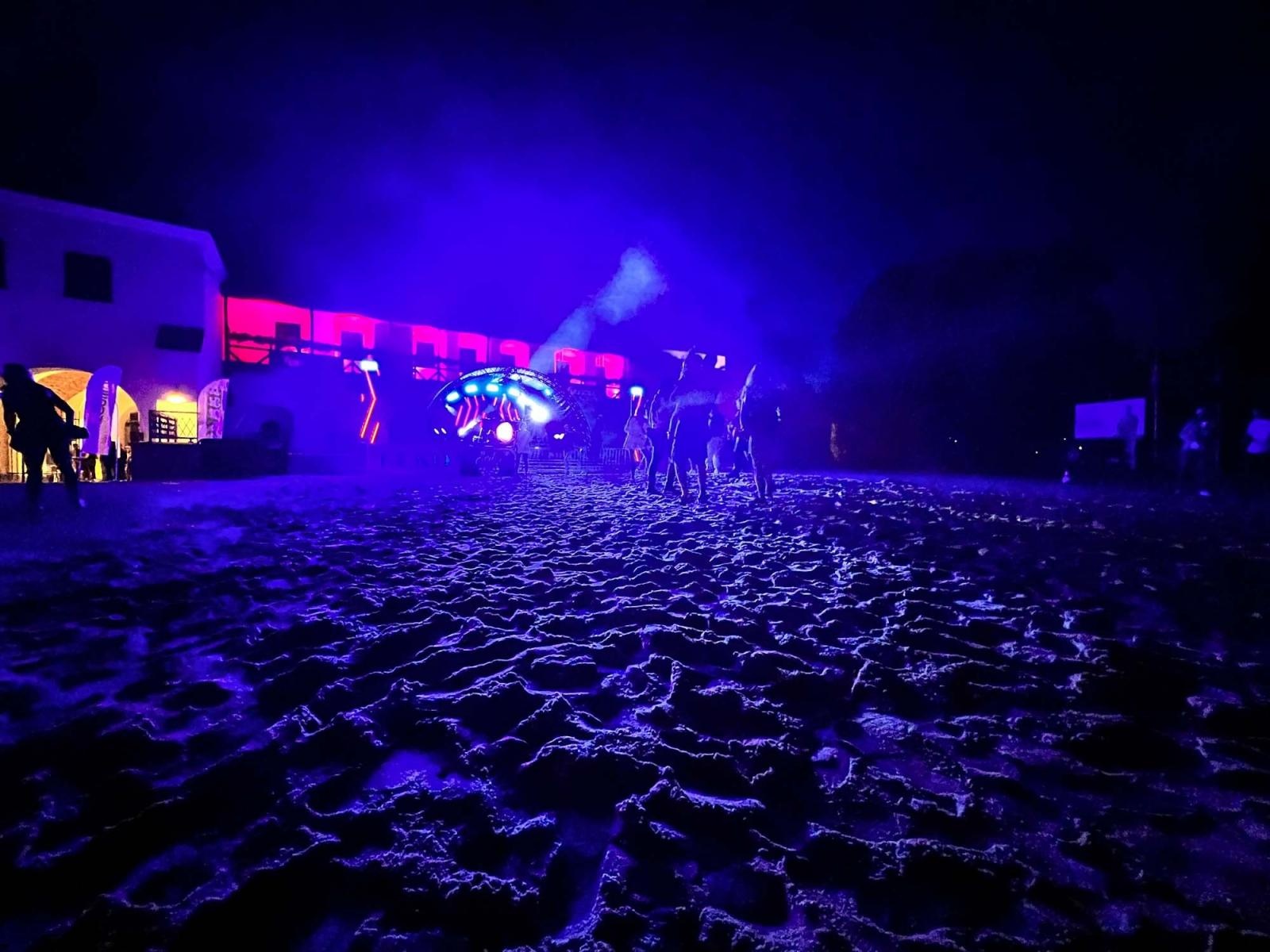 Zdjęcie w galerii na portalu naszraciborz.pl: Full MooN na Piasku - zamek jak dyskoteka wiadomości z regionu