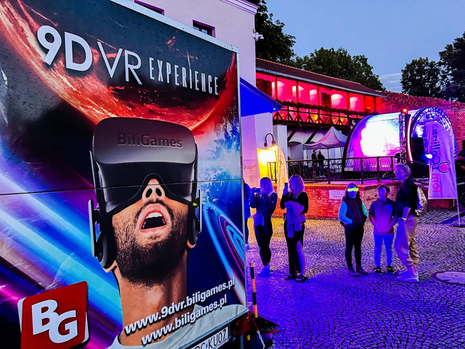 Zdjęcie w galerii na portalu naszraciborz.pl: Full MooN na Piasku - zamek jak dyskoteka wiadomości z regionu