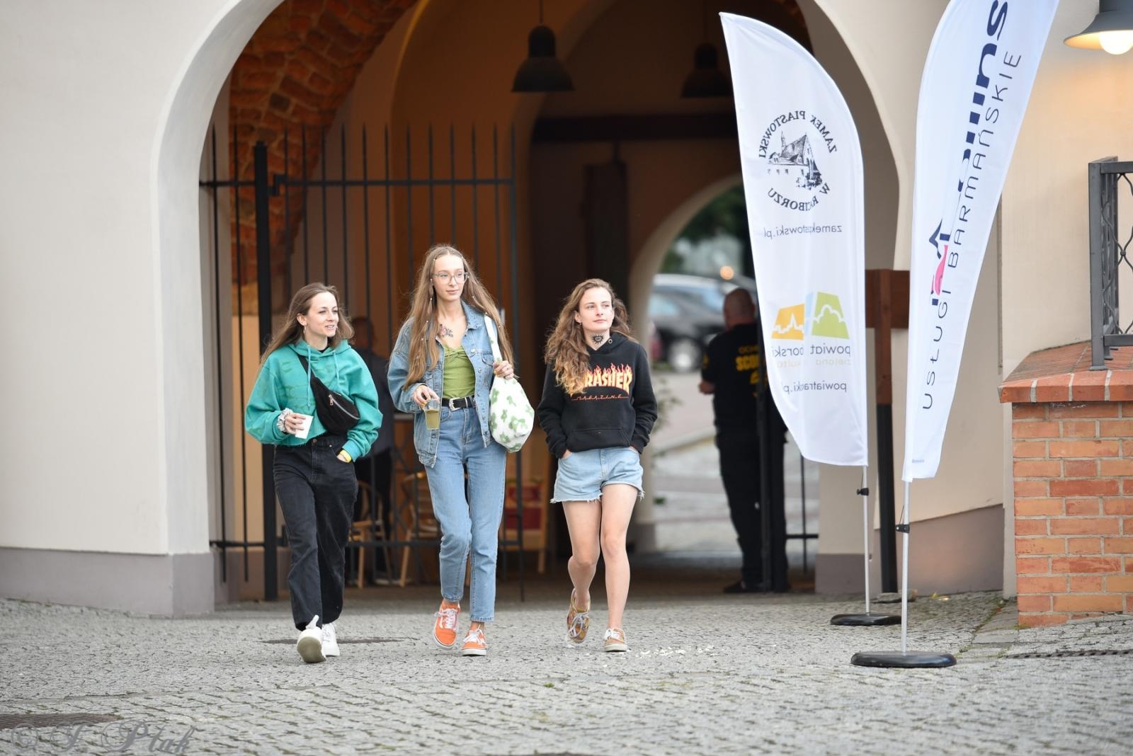 Zdjęcie w galerii na portalu naszraciborz.pl: Full MooN na Piasku - zamek jak dyskoteka wiadomości z regionu