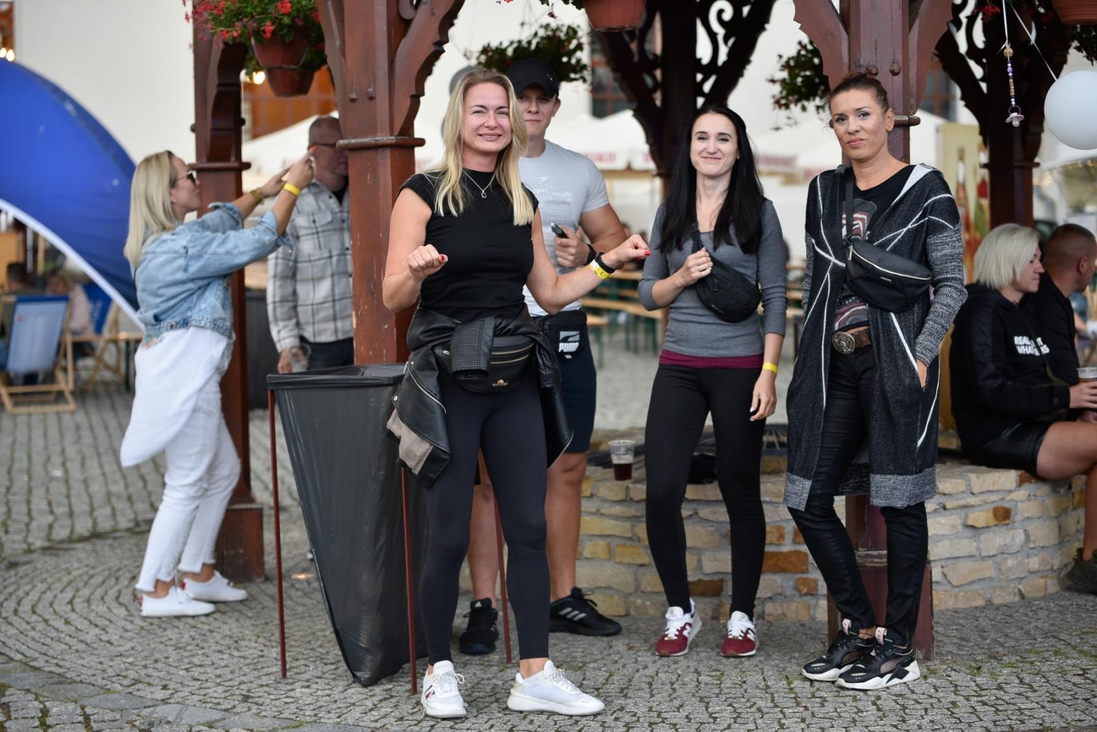 Zdjęcie w galerii na portalu naszraciborz.pl: Full MooN na Piasku - zamek jak dyskoteka wiadomości z regionu