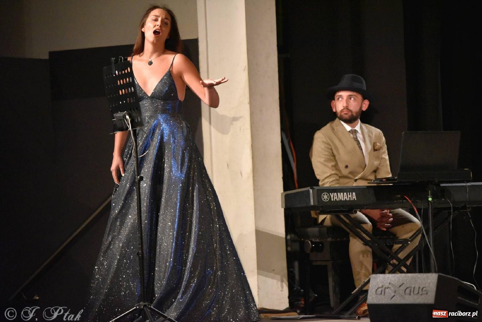 Zdjęcie w galerii na portalu naszraciborz.pl: Urodziny Irrealisu na deskach Strzechy [FOTOREPORTAŻ] wiadomości z regionu