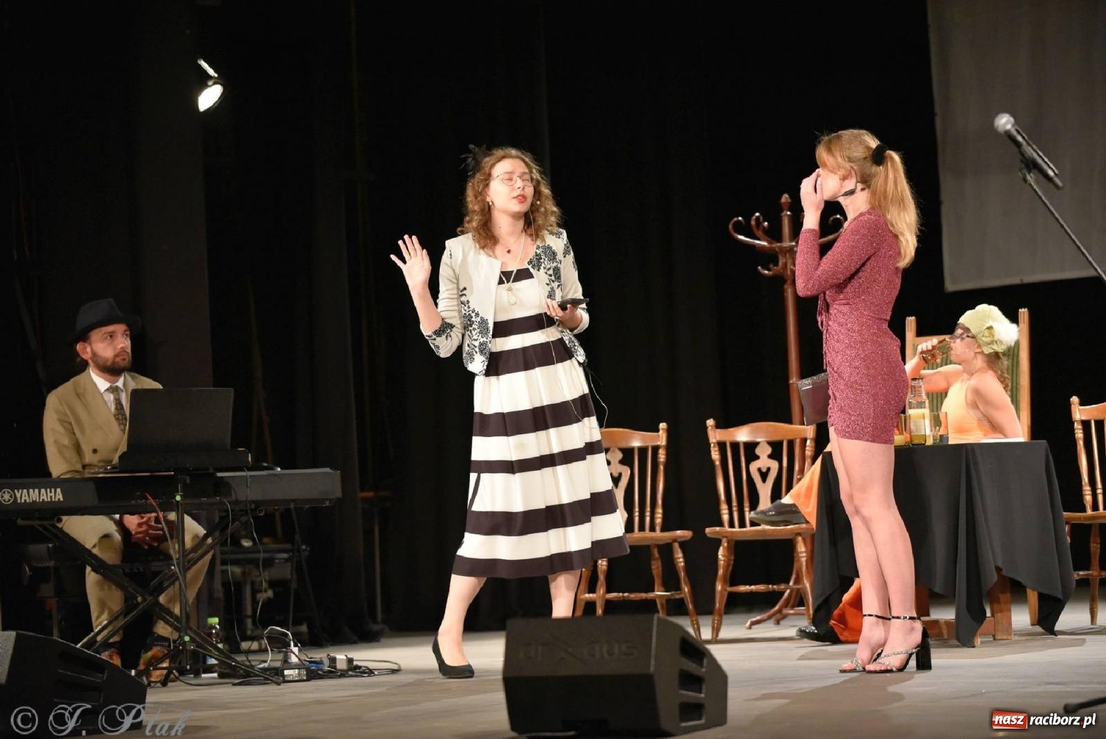Zdjęcie w galerii na portalu naszraciborz.pl: Urodziny Irrealisu na deskach Strzechy [FOTOREPORTAŻ] wiadomości z regionu