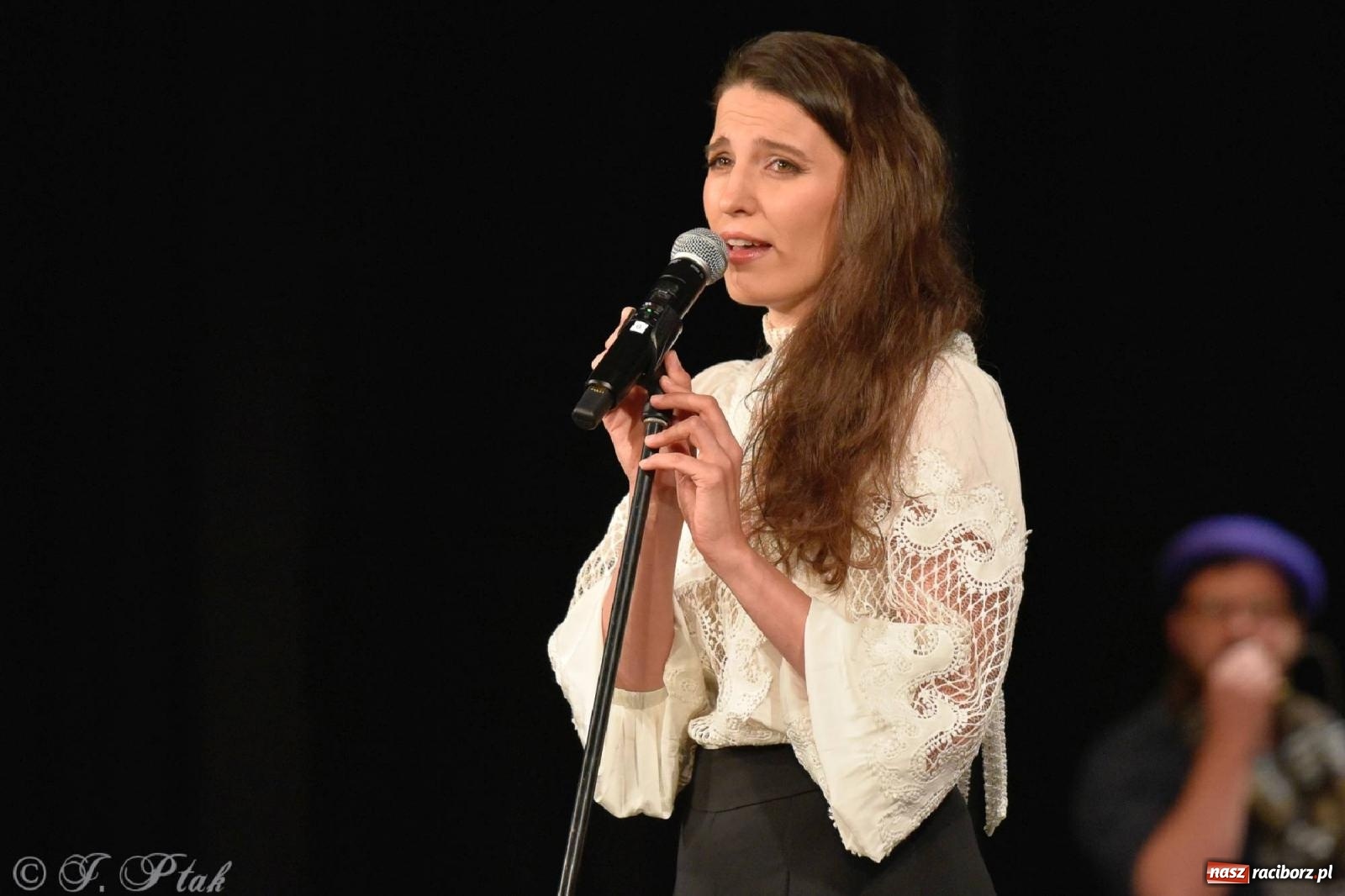 Zdjęcie w galerii na portalu naszraciborz.pl: Urodziny Irrealisu na deskach Strzechy [FOTOREPORTAŻ] wiadomości z regionu