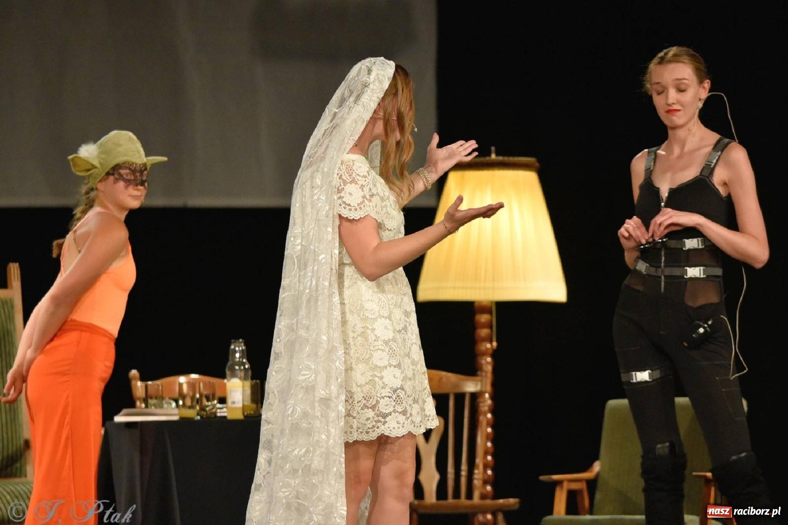 Zdjęcie w galerii na portalu naszraciborz.pl: Urodziny Irrealisu na deskach Strzechy [FOTOREPORTAŻ] wiadomości z regionu