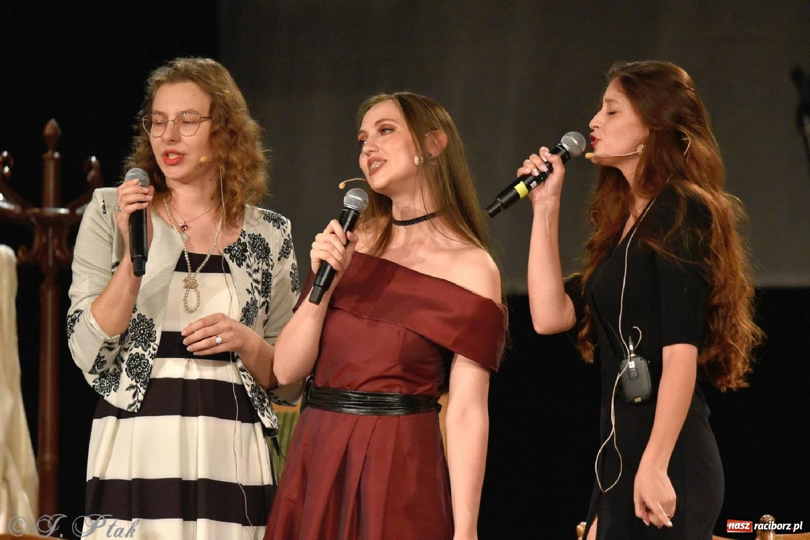 Zdjęcie w galerii na portalu naszraciborz.pl: Urodziny Irrealisu na deskach Strzechy [FOTOREPORTAŻ] wiadomości z regionu