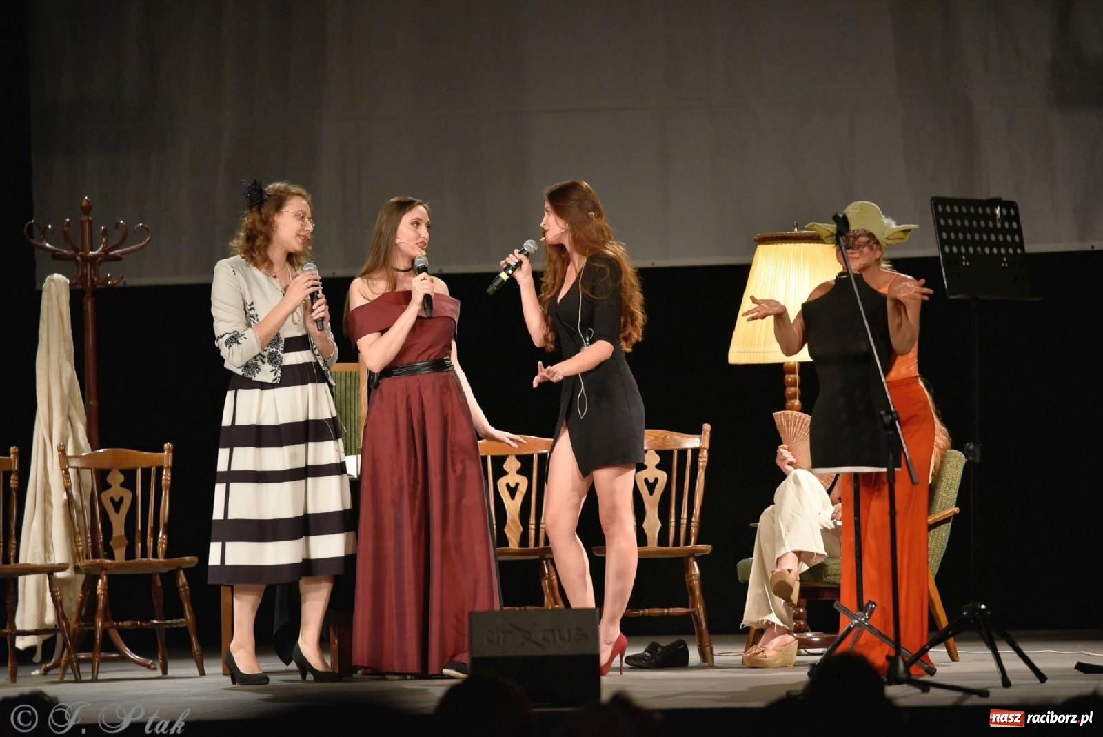 Zdjęcie w galerii na portalu naszraciborz.pl: Urodziny Irrealisu na deskach Strzechy [FOTOREPORTAŻ] wiadomości z regionu