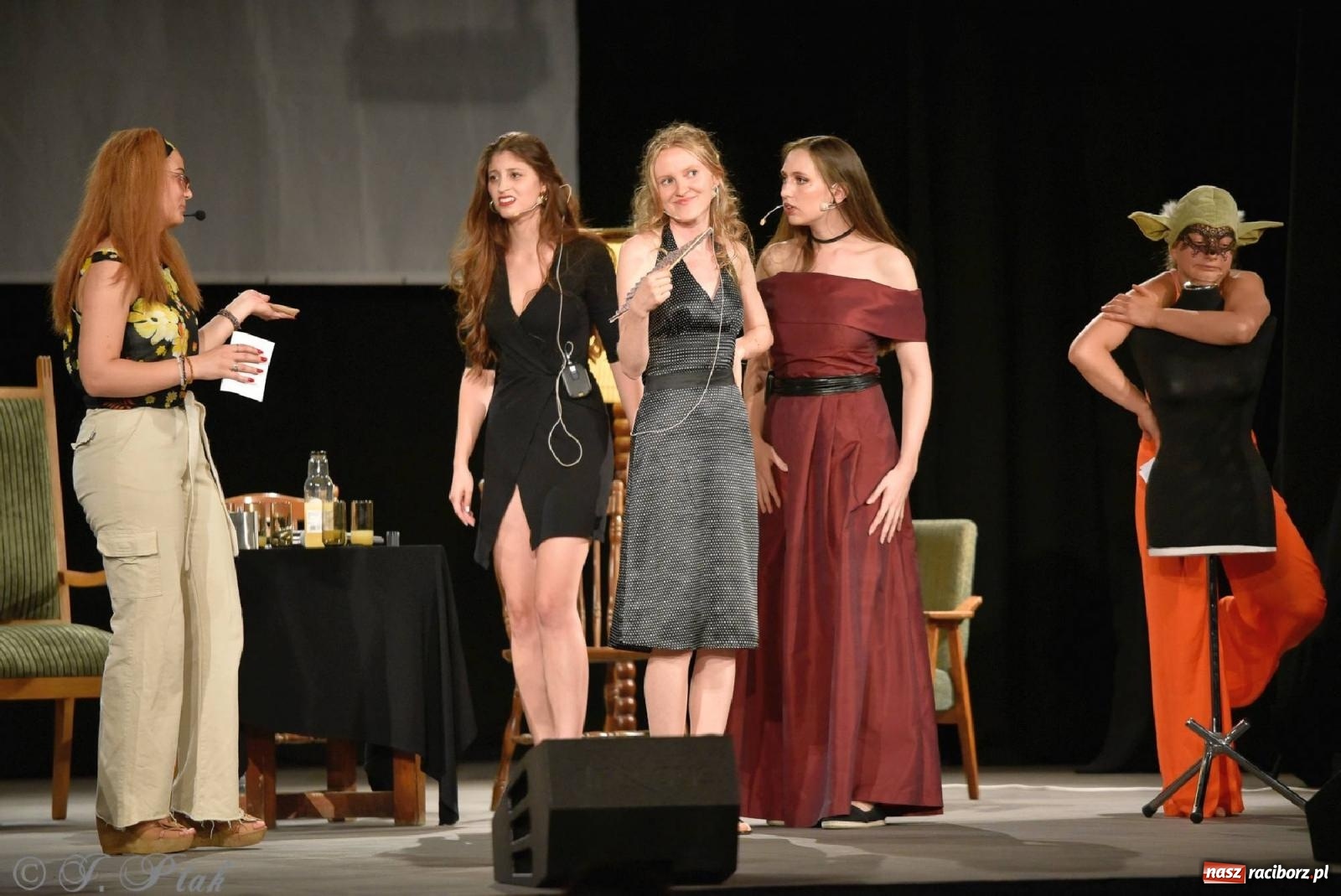 Zdjęcie w galerii na portalu naszraciborz.pl: Urodziny Irrealisu na deskach Strzechy [FOTOREPORTAŻ] wiadomości z regionu