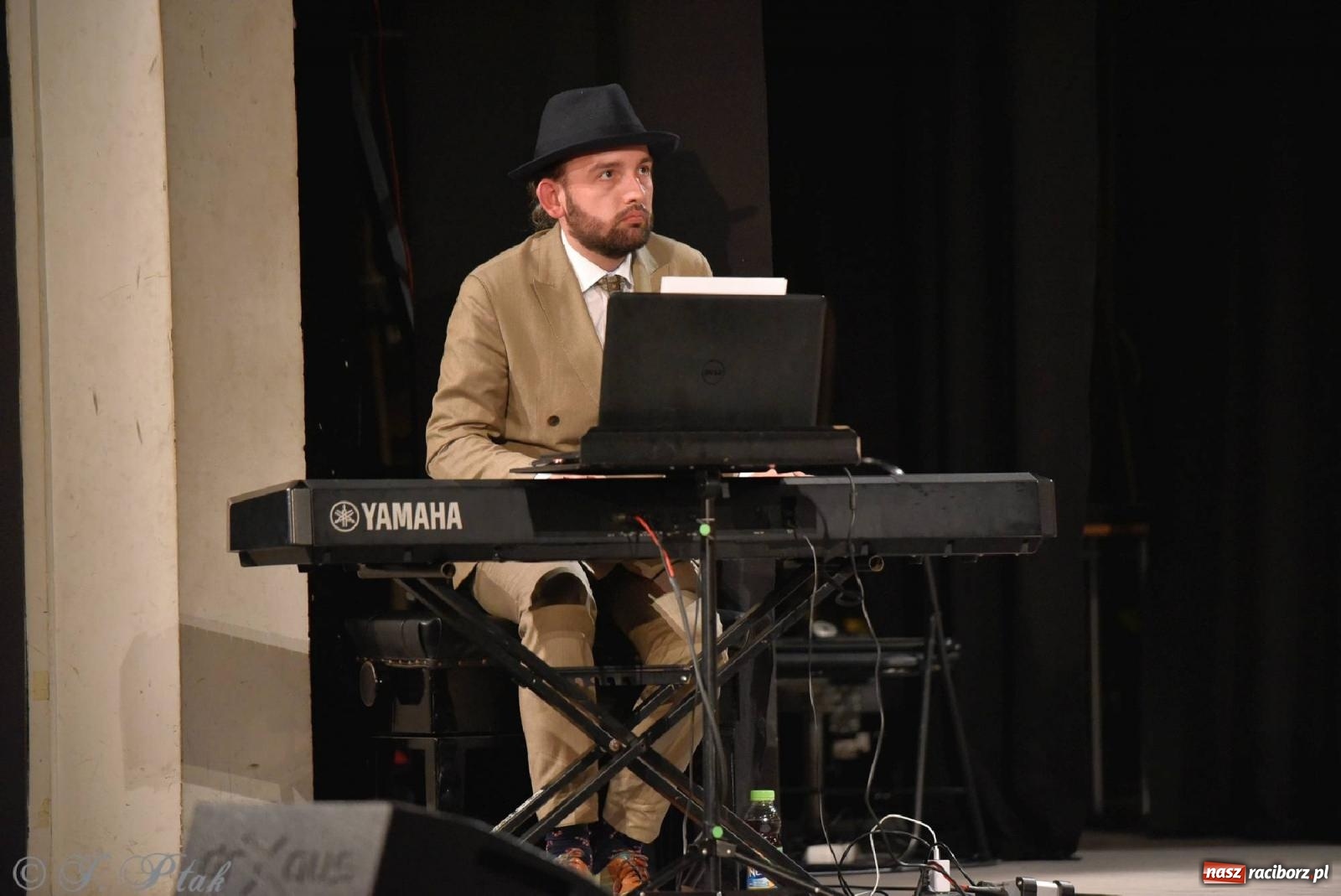 Zdjęcie w galerii na portalu naszraciborz.pl: Urodziny Irrealisu na deskach Strzechy [FOTOREPORTAŻ] wiadomości z regionu