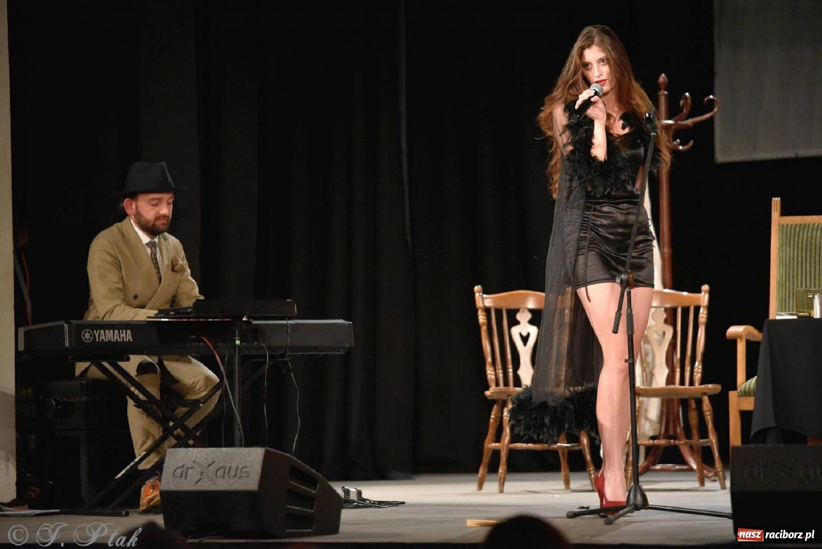 Zdjęcie w galerii na portalu naszraciborz.pl: Urodziny Irrealisu na deskach Strzechy [FOTOREPORTAŻ] wiadomości z regionu