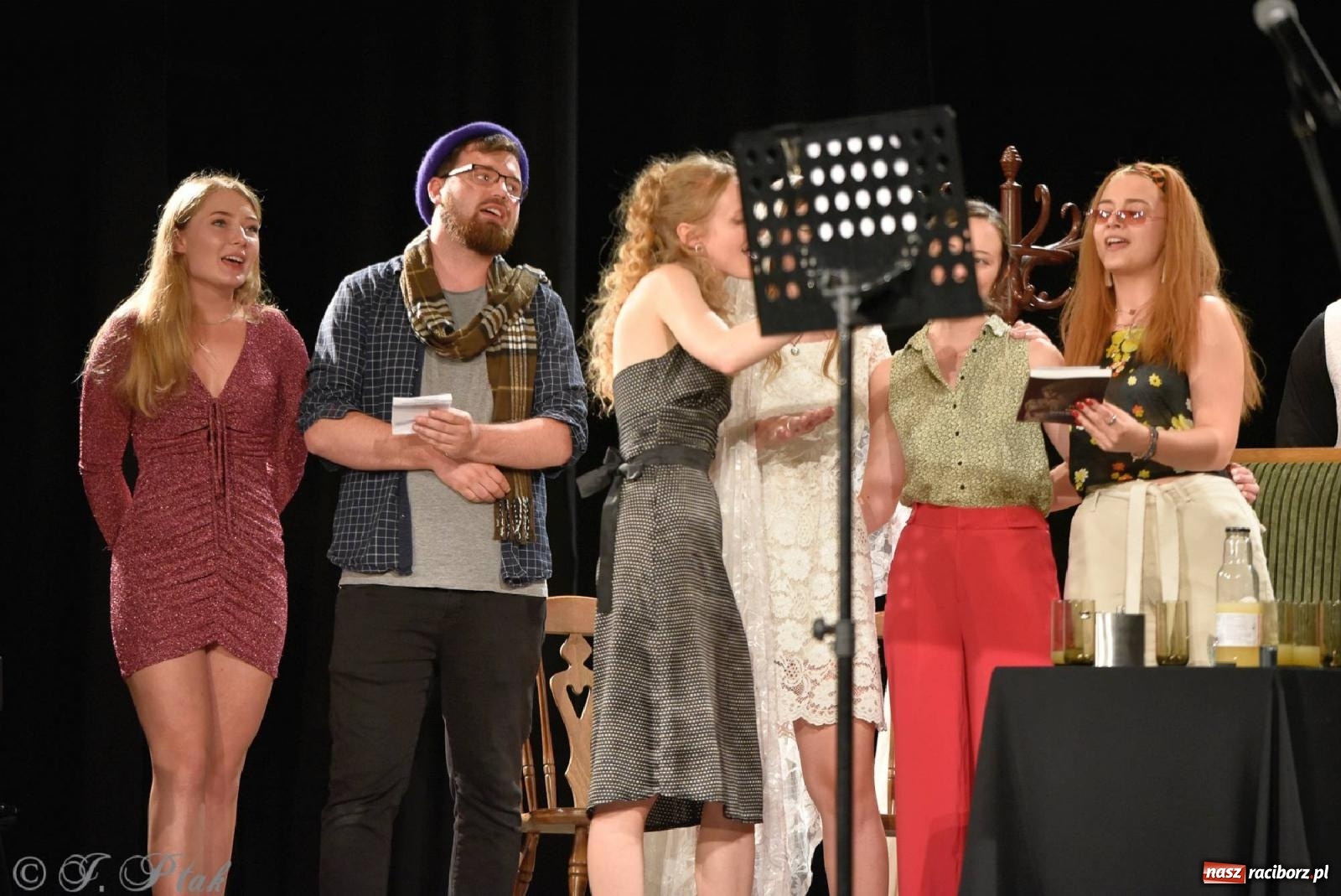 Zdjęcie w galerii na portalu naszraciborz.pl: Urodziny Irrealisu na deskach Strzechy [FOTOREPORTAŻ] wiadomości z regionu