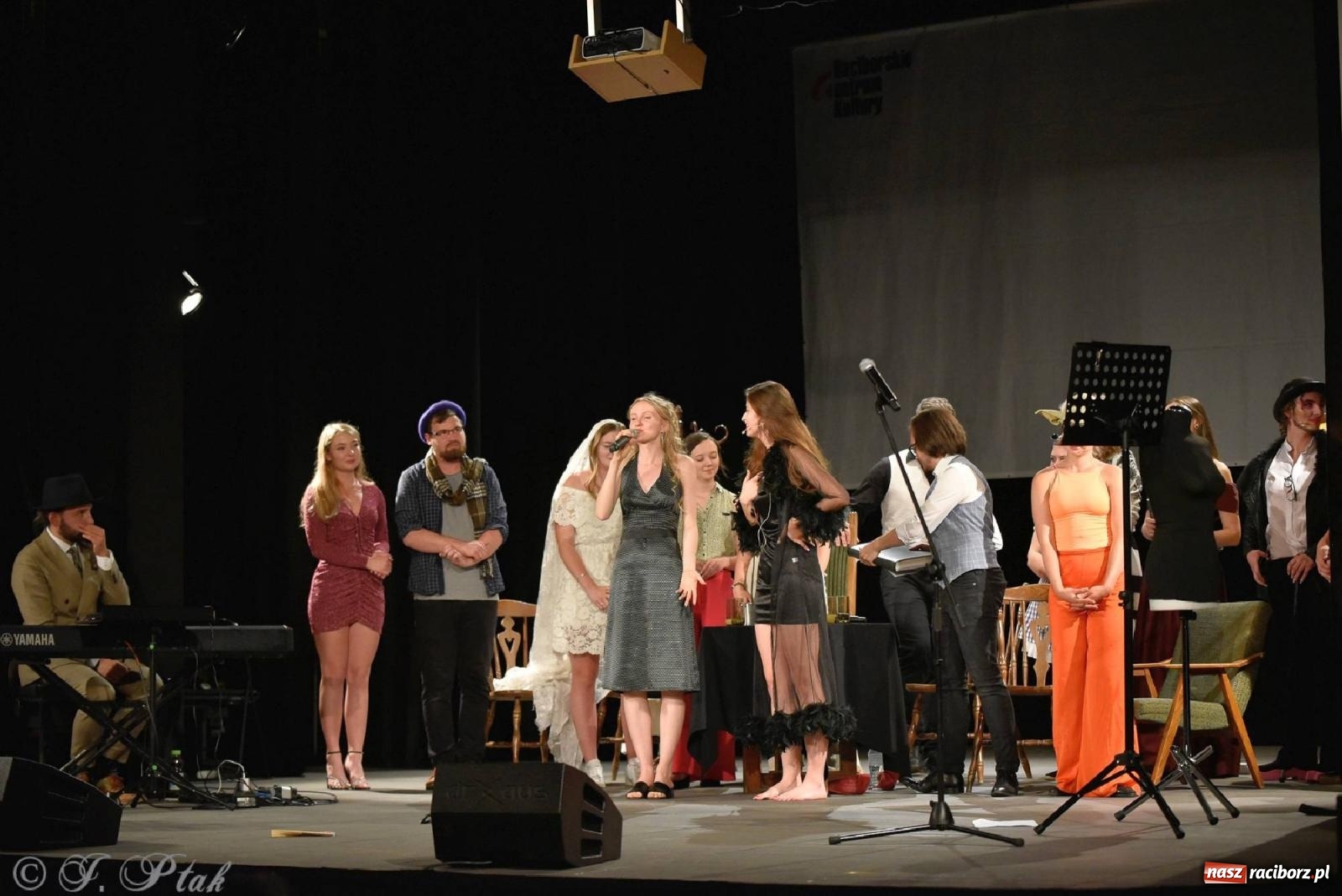 Zdjęcie w galerii na portalu naszraciborz.pl: Urodziny Irrealisu na deskach Strzechy [FOTOREPORTAŻ] wiadomości z regionu