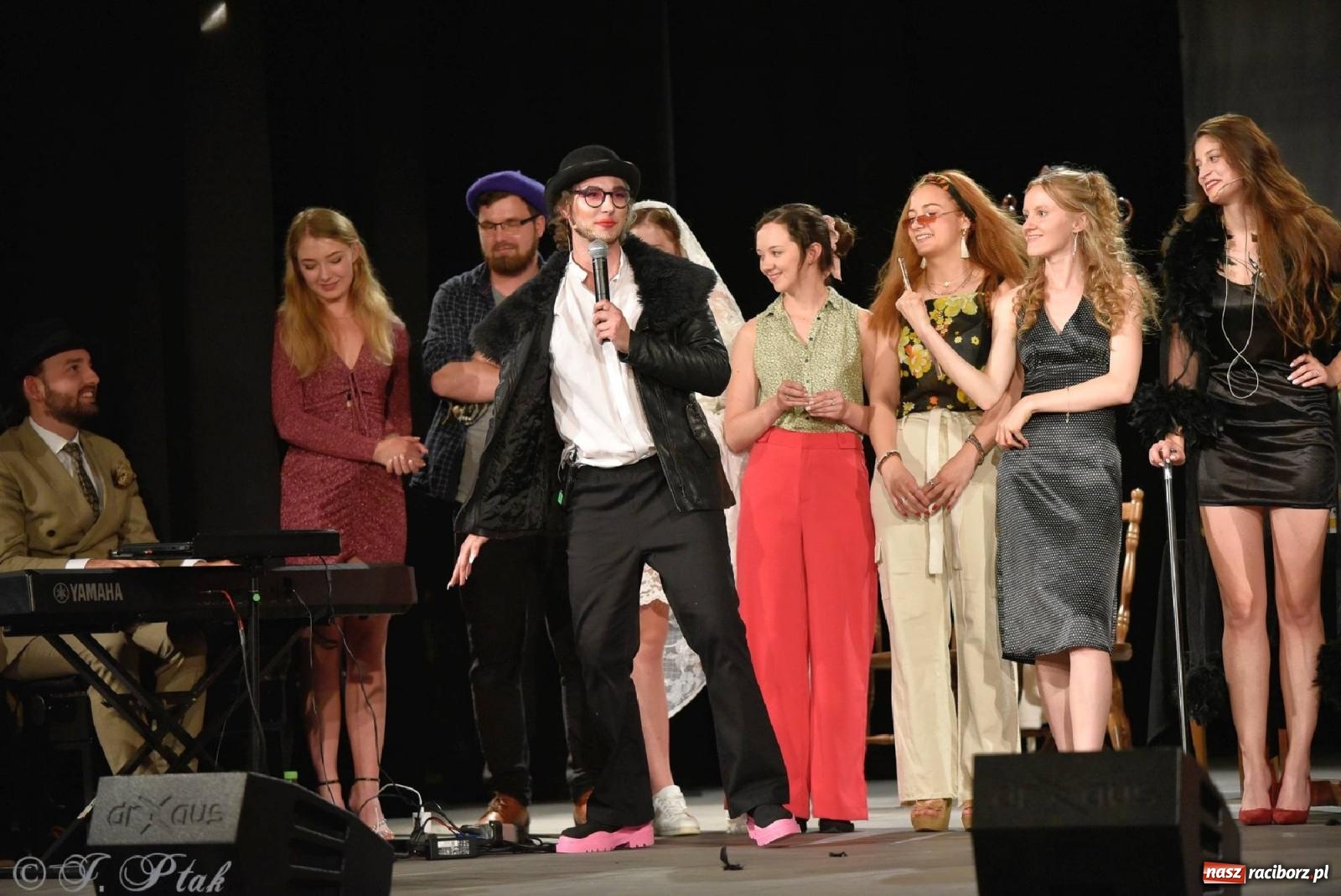 Zdjęcie w galerii na portalu naszraciborz.pl: Urodziny Irrealisu na deskach Strzechy [FOTOREPORTAŻ] wiadomości z regionu