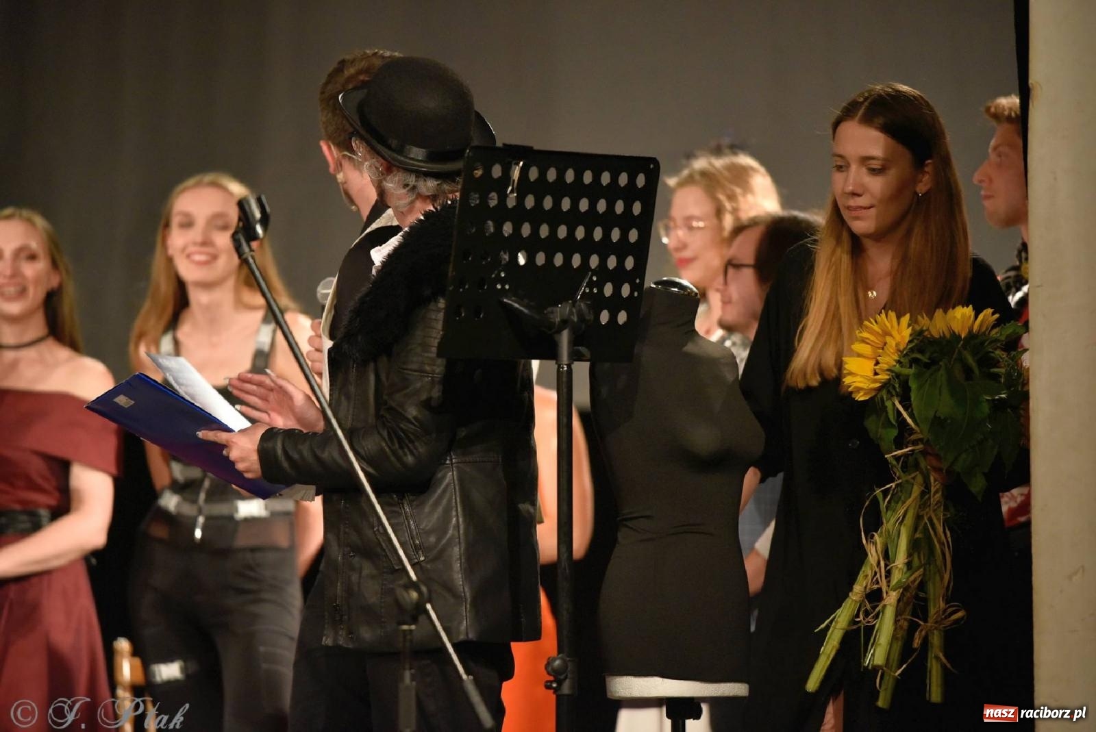 Zdjęcie w galerii na portalu naszraciborz.pl: Urodziny Irrealisu na deskach Strzechy [FOTOREPORTAŻ] wiadomości z regionu