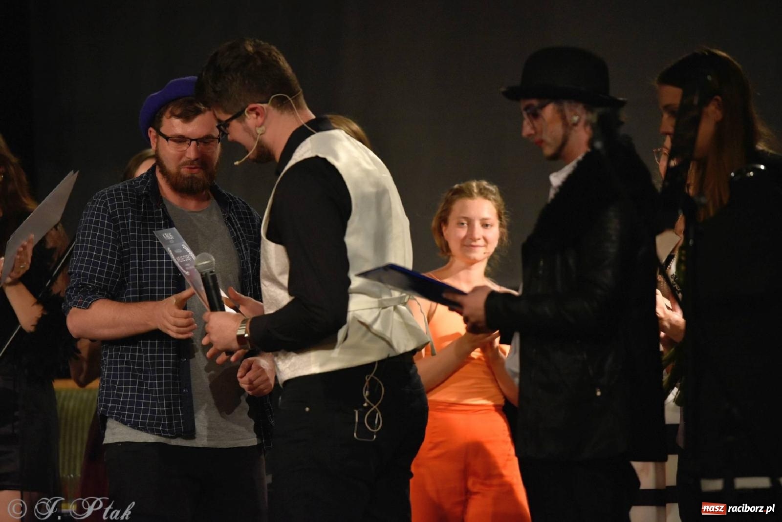 Zdjęcie w galerii na portalu naszraciborz.pl: Urodziny Irrealisu na deskach Strzechy [FOTOREPORTAŻ] wiadomości z regionu