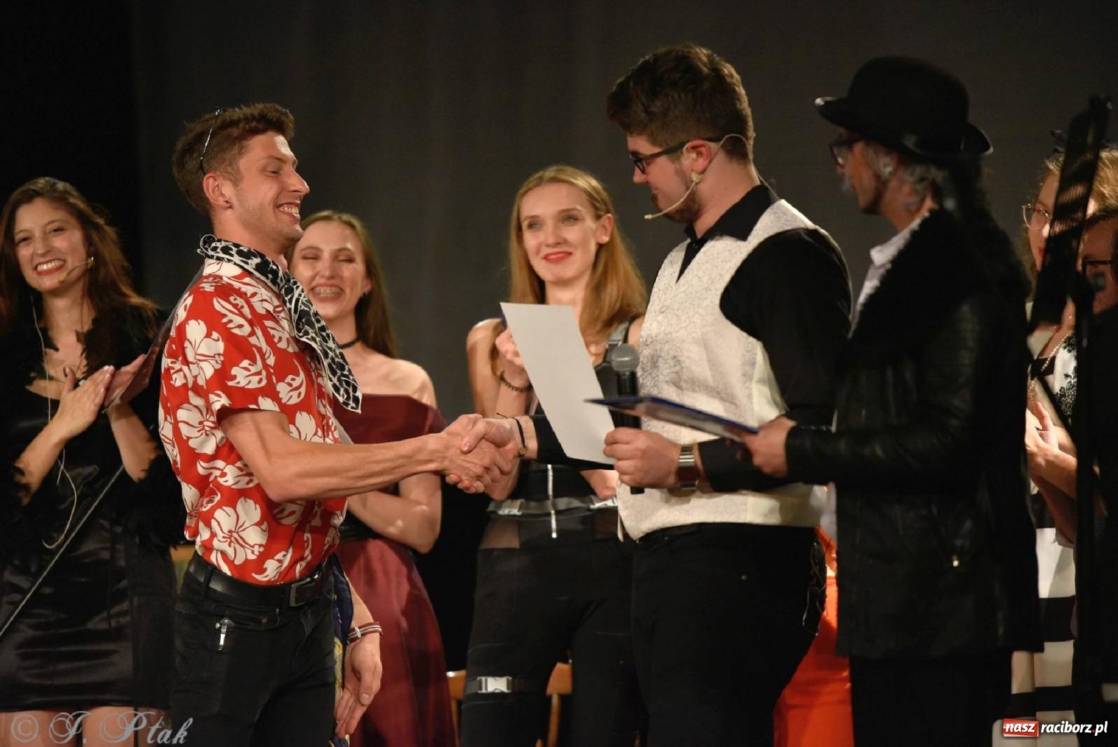 Zdjęcie w galerii na portalu naszraciborz.pl: Urodziny Irrealisu na deskach Strzechy [FOTOREPORTAŻ] wiadomości z regionu
