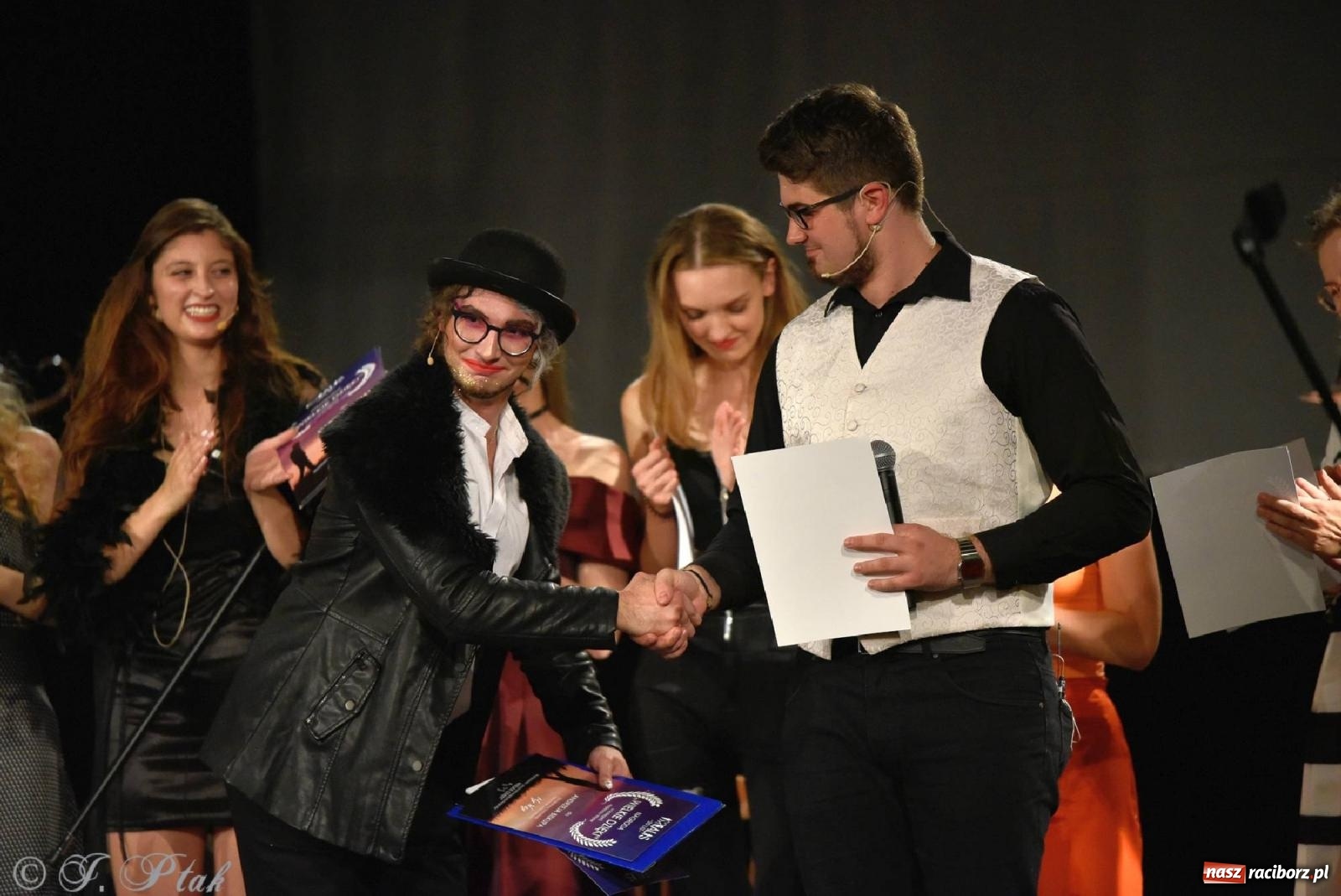 Zdjęcie w galerii na portalu naszraciborz.pl: Urodziny Irrealisu na deskach Strzechy [FOTOREPORTAŻ] wiadomości z regionu