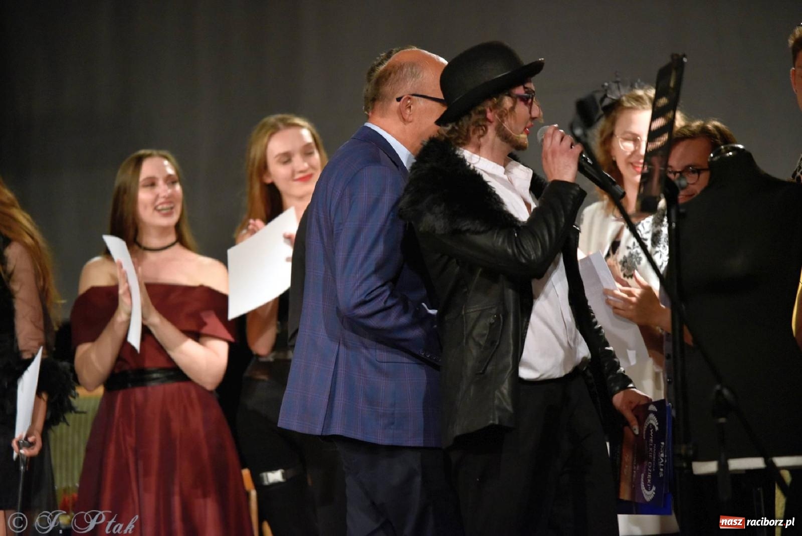 Zdjęcie w galerii na portalu naszraciborz.pl: Urodziny Irrealisu na deskach Strzechy [FOTOREPORTAŻ] wiadomości z regionu