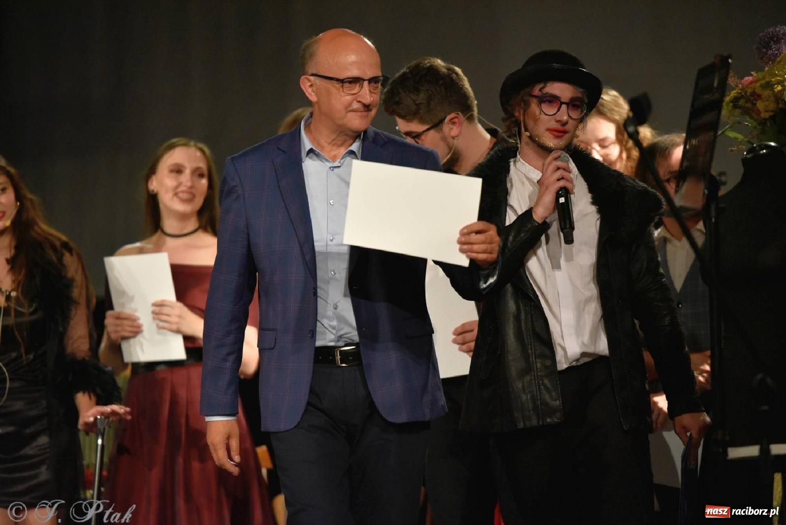 Zdjęcie w galerii na portalu naszraciborz.pl: Urodziny Irrealisu na deskach Strzechy [FOTOREPORTAŻ] wiadomości z regionu