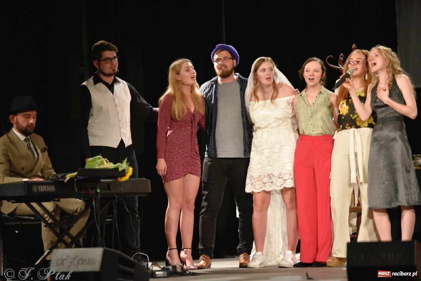 Zdjęcie w galerii na portalu naszraciborz.pl: Urodziny Irrealisu na deskach Strzechy [FOTOREPORTAŻ] wiadomości z regionu