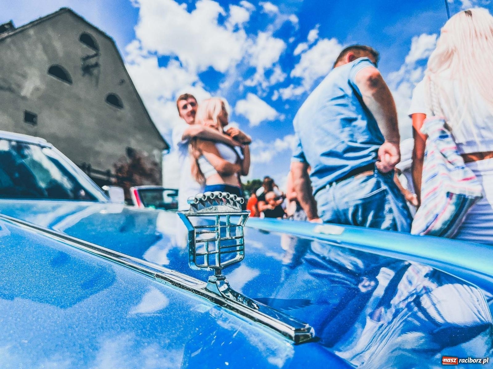 Zdjęcie w galerii na portalu naszraciborz.pl: Frekwencja przerosła najśmielsze oczekiwania - oldtimery zjechały do Sławikowa [FOTO i WIDEO] wiadomości z regionu