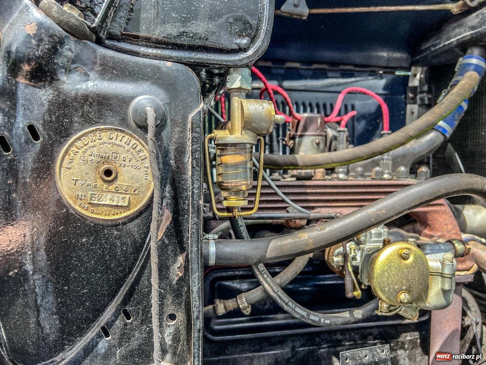Zdjęcie w galerii na portalu naszraciborz.pl: Frekwencja przerosła najśmielsze oczekiwania - oldtimery zjechały do Sławikowa [FOTO i WIDEO] wiadomości z regionu