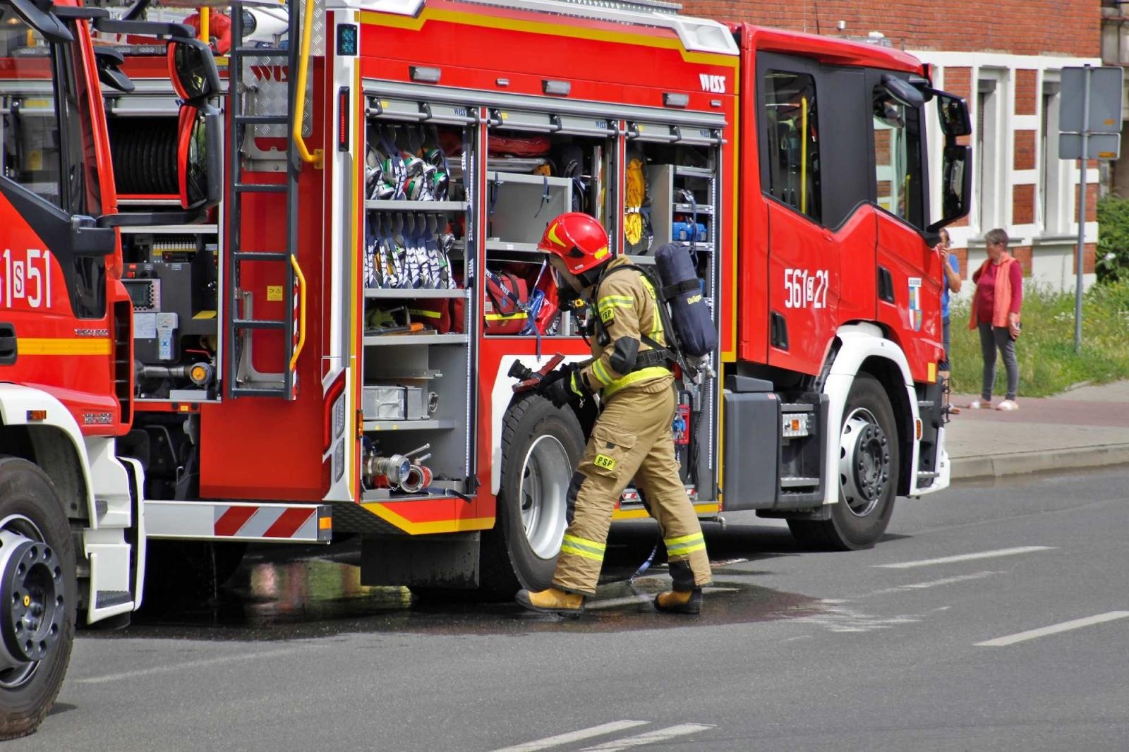 Zdjęcie w galerii na portalu naszraciborz.pl: Pożar w mieszkaniu przy ulicy Eichendorffa [FOTO] wiadomości z regionu