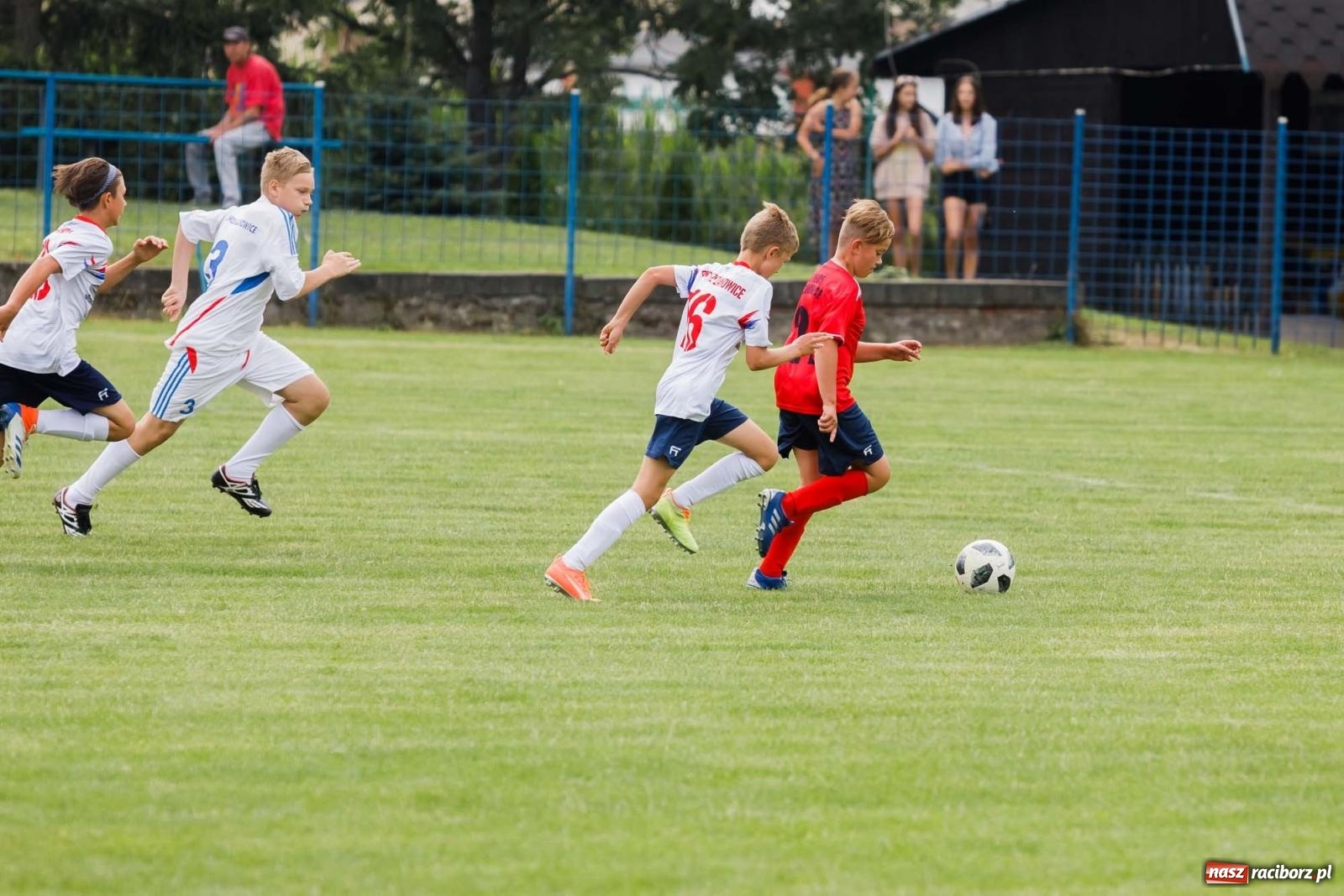 Zdjęcie w galerii na portalu naszraciborz.pl: Trzeci dzień festynu sportowego w Krzanowicach wiadomości z regionu
