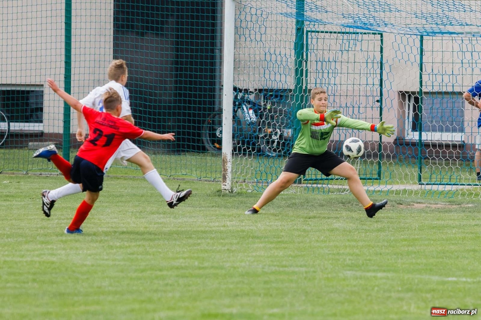 Zdjęcie w galerii na portalu naszraciborz.pl: Trzeci dzień festynu sportowego w Krzanowicach wiadomości z regionu