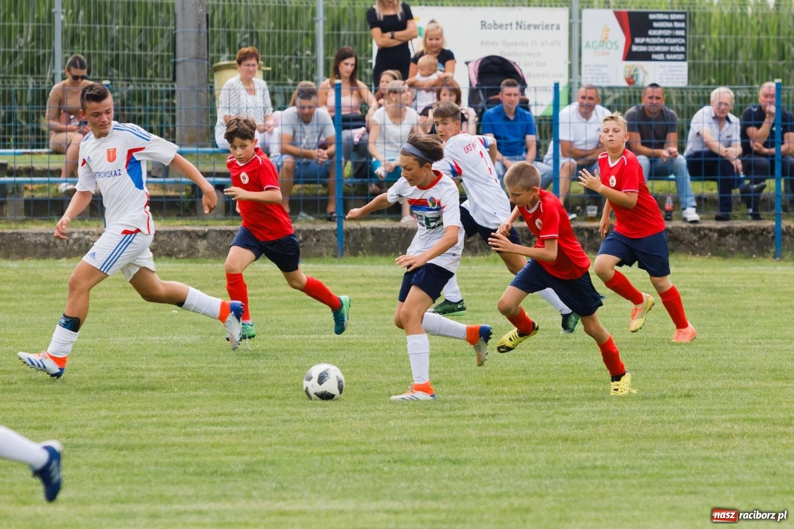 Zdjęcie w galerii na portalu naszraciborz.pl: Trzeci dzień festynu sportowego w Krzanowicach wiadomości z regionu