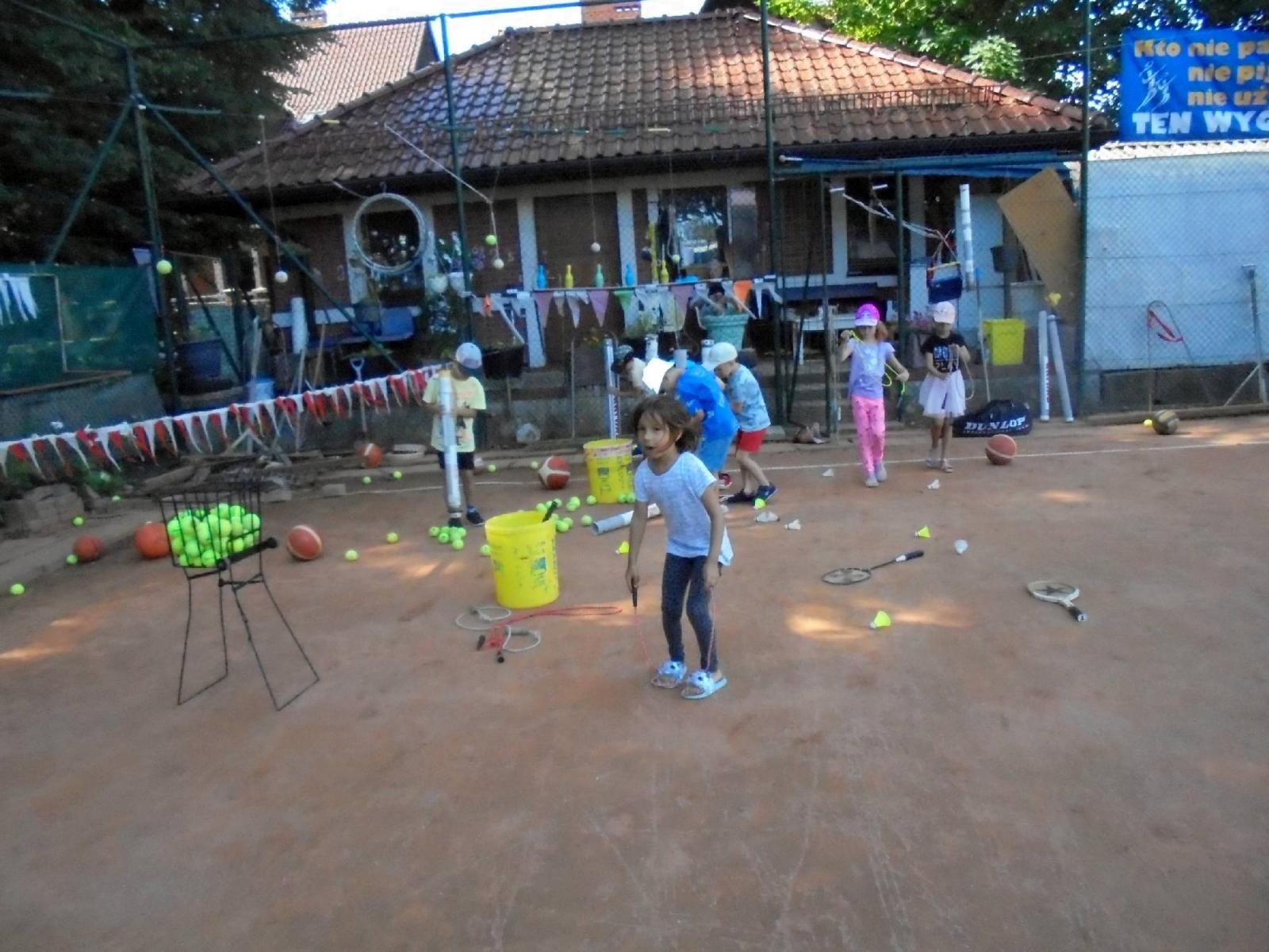 Zdjęcie w galerii na portalu naszraciborz.pl: Tenisowe zmagania przedszkolaków ze Słonecznej wiadomości z regionu