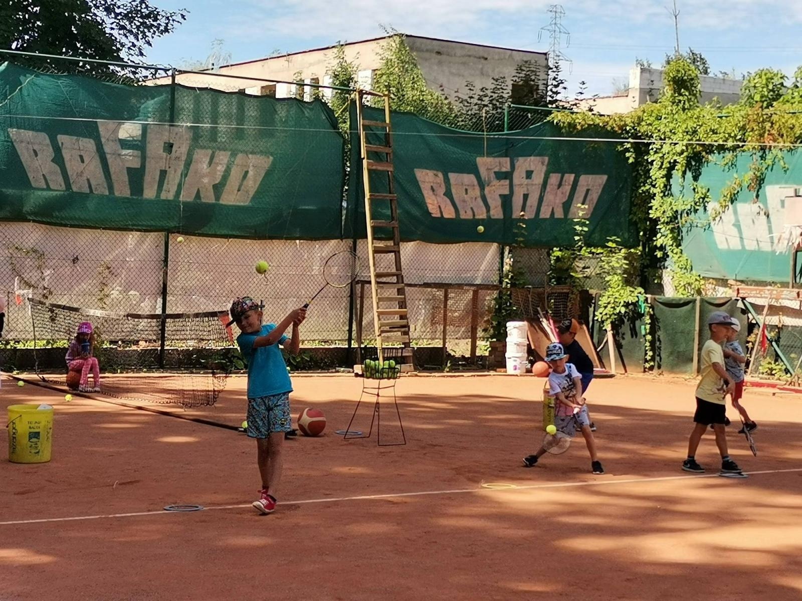 Zdjęcie w galerii na portalu naszraciborz.pl: Tenisowe zmagania przedszkolaków ze Słonecznej wiadomości z regionu