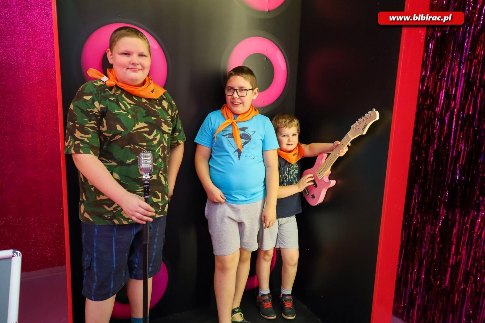 Zdjęcie w galerii na portalu naszraciborz.pl: 3 tydzień lata z biblioteką - baśnie ukraińskie i muzeum koloru wiadomości z regionu