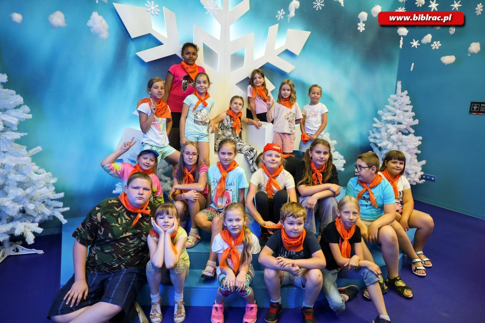 Zdjęcie w galerii na portalu naszraciborz.pl: 3 tydzień lata z biblioteką - baśnie ukraińskie i muzeum koloru wiadomości z regionu