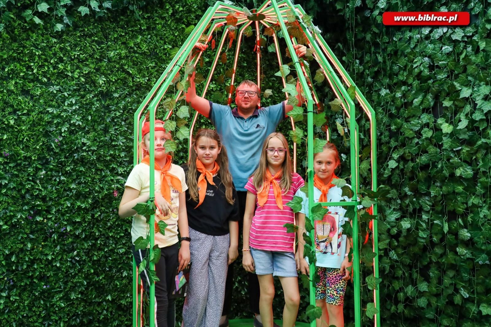 Zdjęcie w galerii na portalu naszraciborz.pl: 3 tydzień lata z biblioteką - baśnie ukraińskie i muzeum koloru wiadomości z regionu