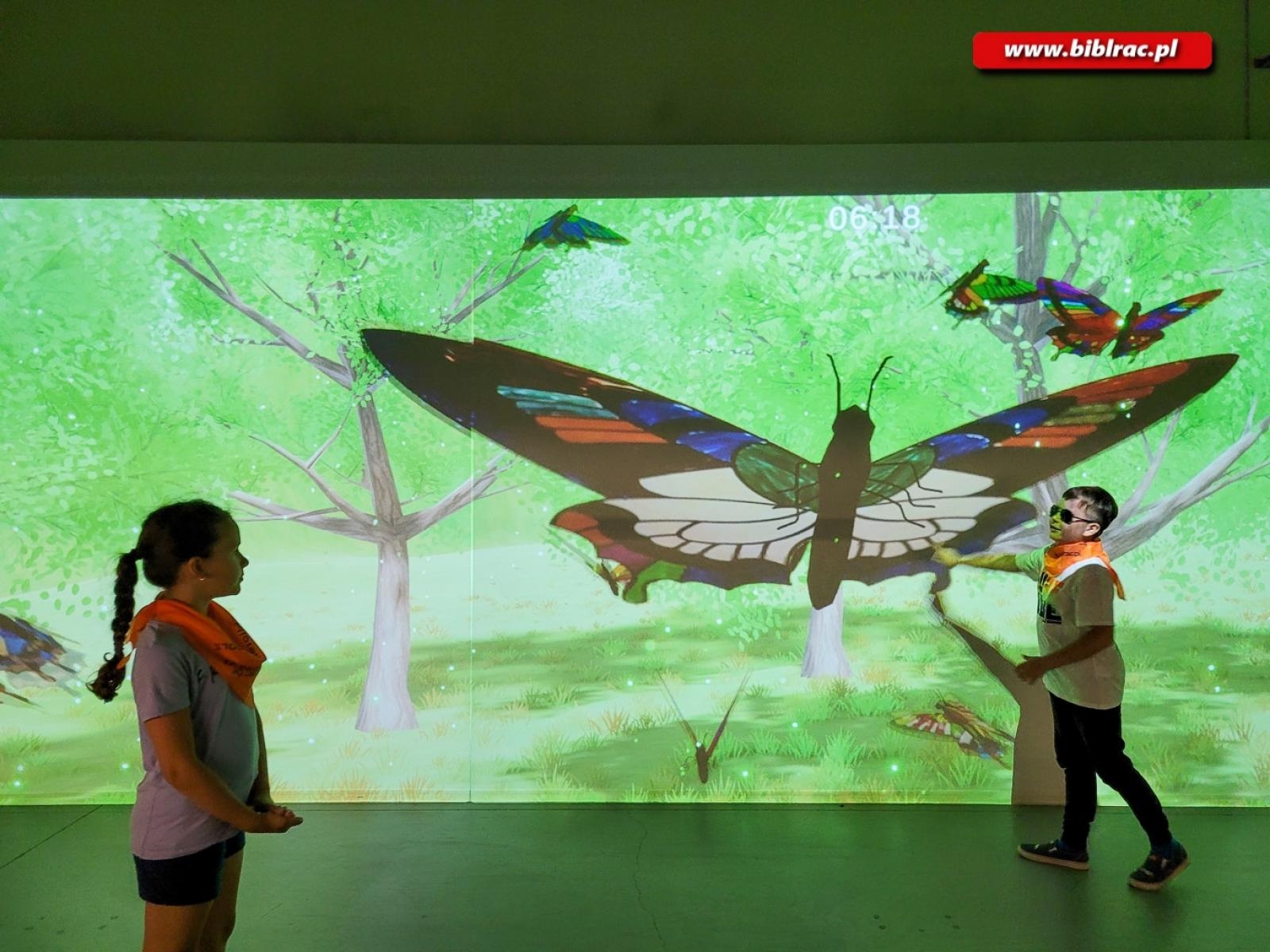 Zdjęcie w galerii na portalu naszraciborz.pl: 3 tydzień lata z biblioteką - baśnie ukraińskie i muzeum koloru wiadomości z regionu