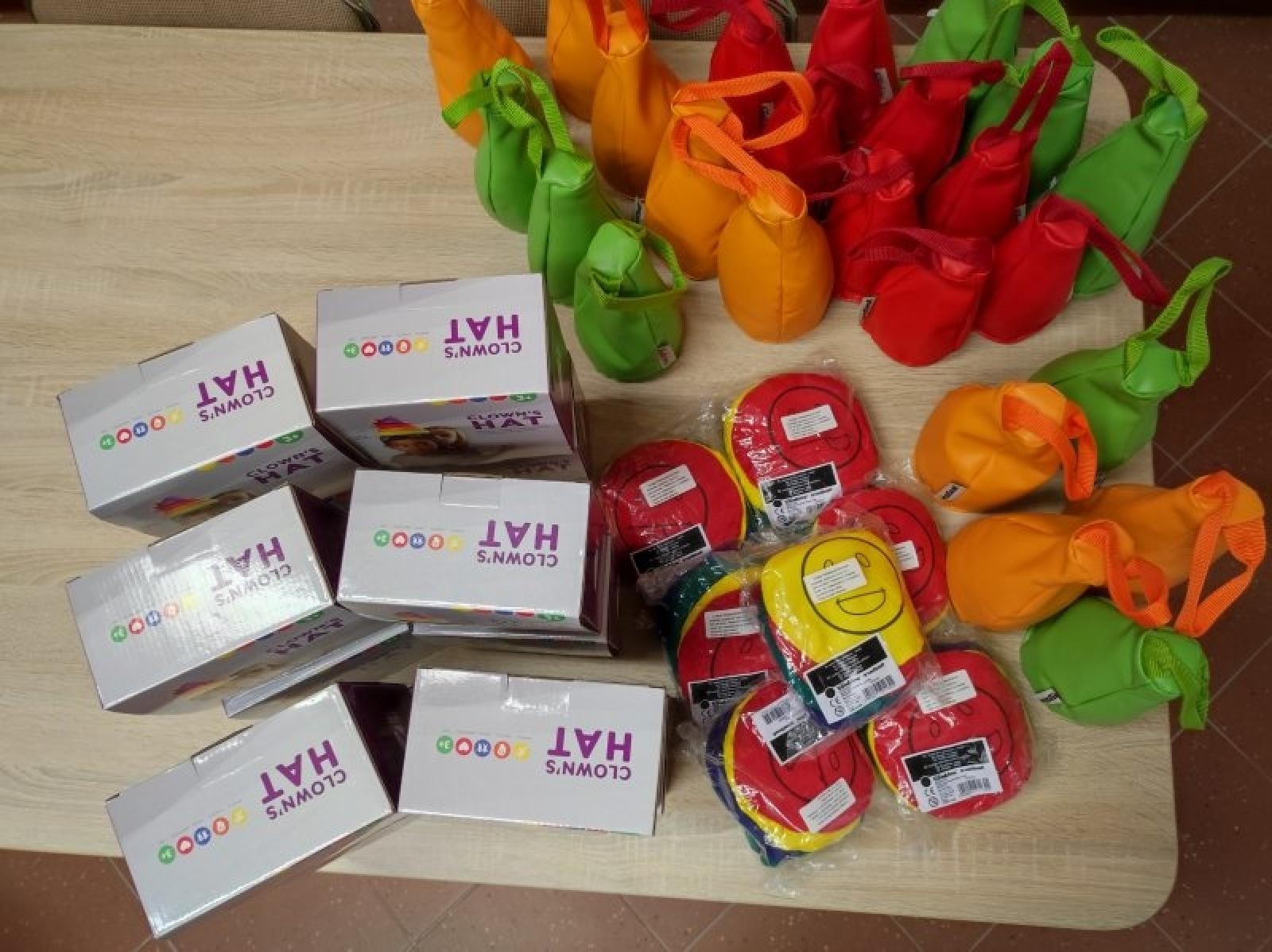 Zdjęcie w galerii na portalu naszraciborz.pl: Raciborskie szkoły otrzymały sprzęt sportowy od Gaz-Systemu wiadomości z regionu