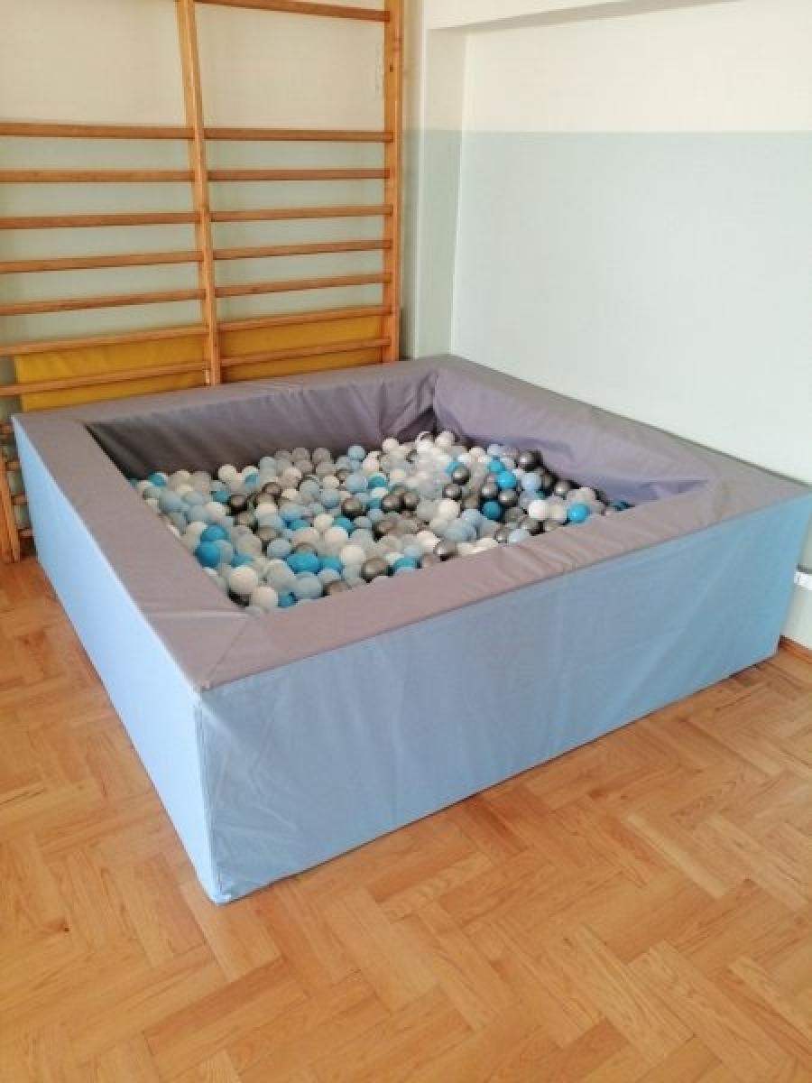 Zdjęcie w galerii na portalu naszraciborz.pl: Raciborskie szkoły otrzymały sprzęt sportowy od Gaz-Systemu wiadomości z regionu