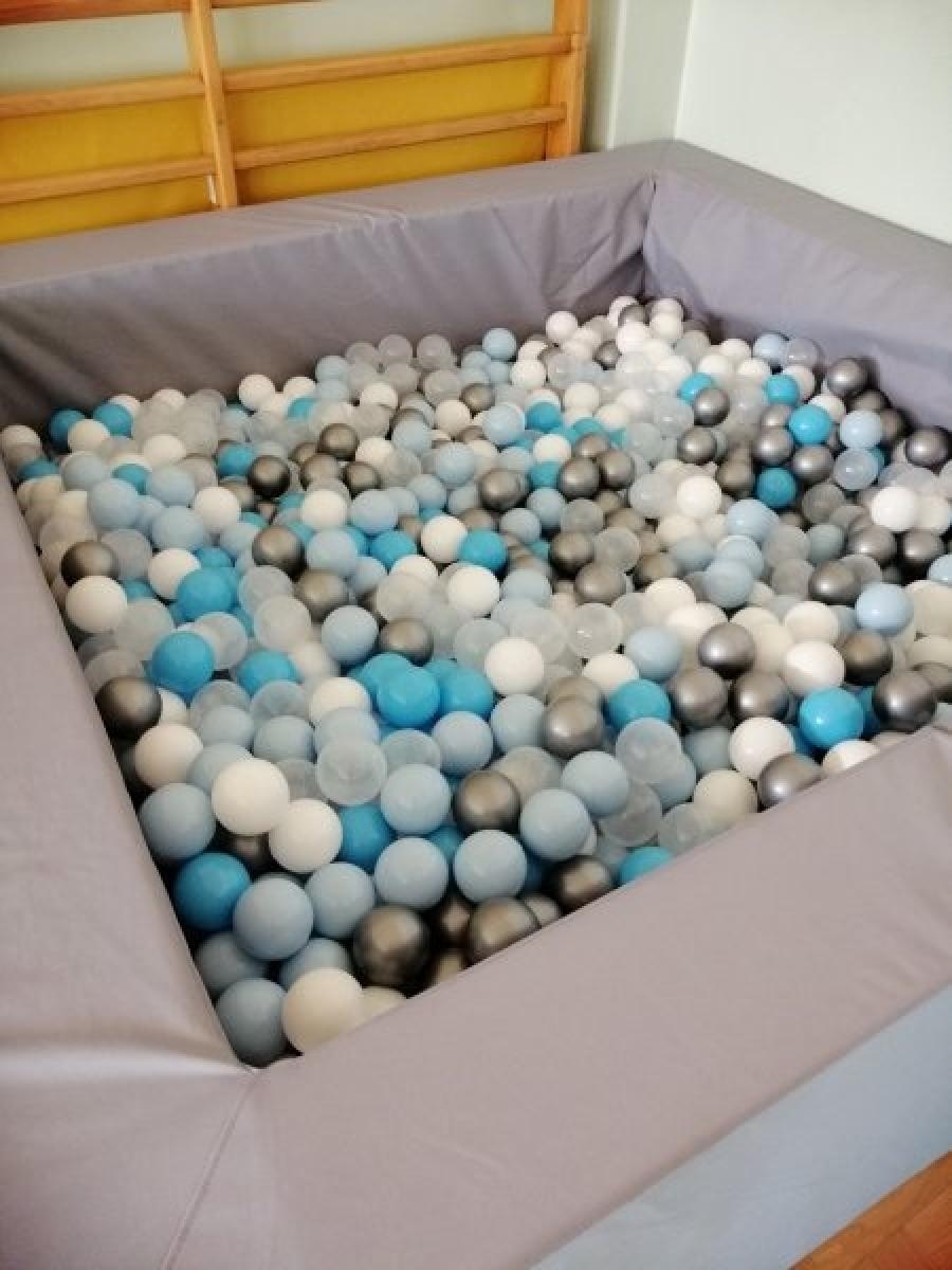 Zdjęcie w galerii na portalu naszraciborz.pl: Raciborskie szkoły otrzymały sprzęt sportowy od Gaz-Systemu wiadomości z regionu