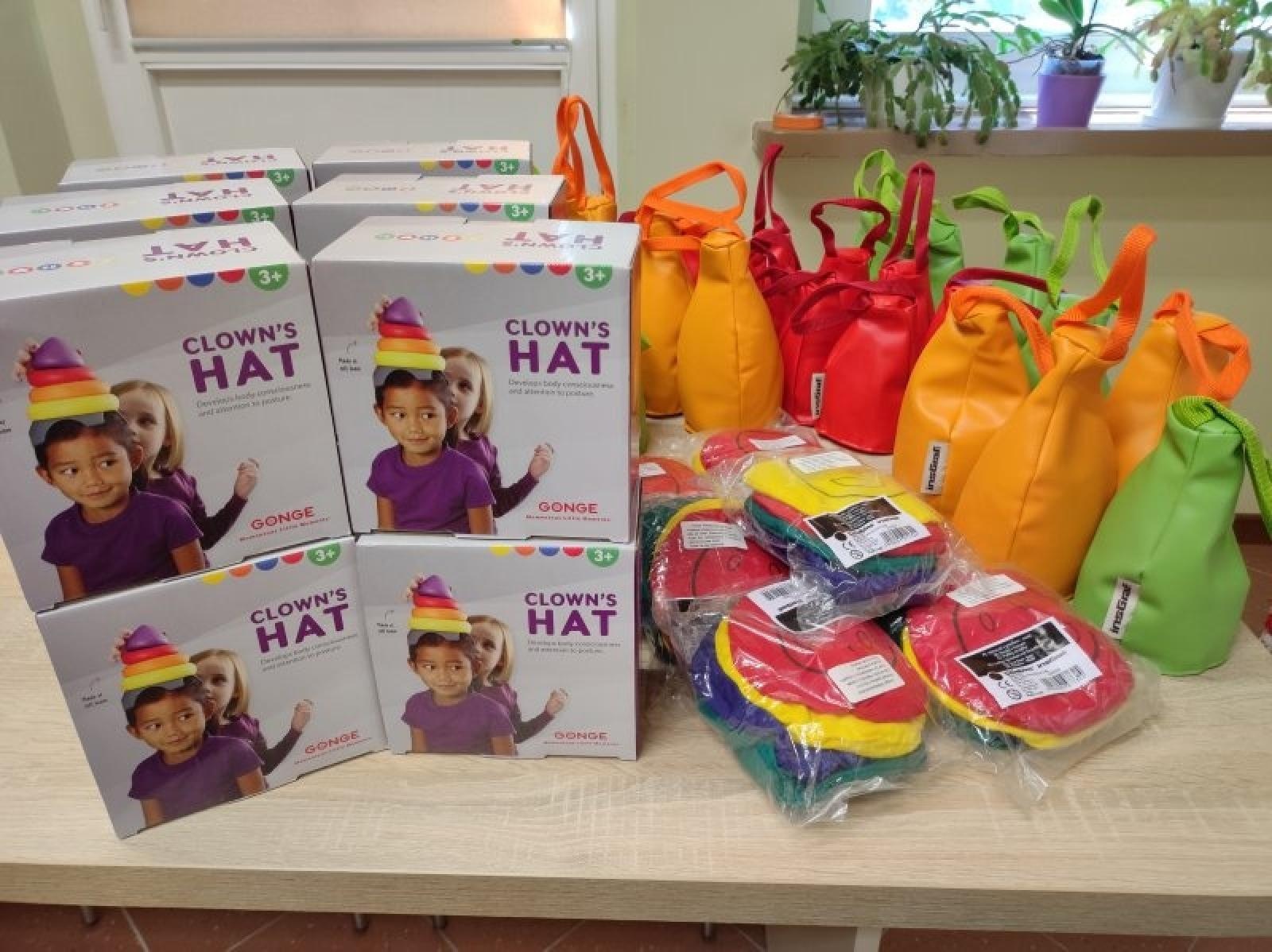 Zdjęcie w galerii na portalu naszraciborz.pl: Raciborskie szkoły otrzymały sprzęt sportowy od Gaz-Systemu wiadomości z regionu