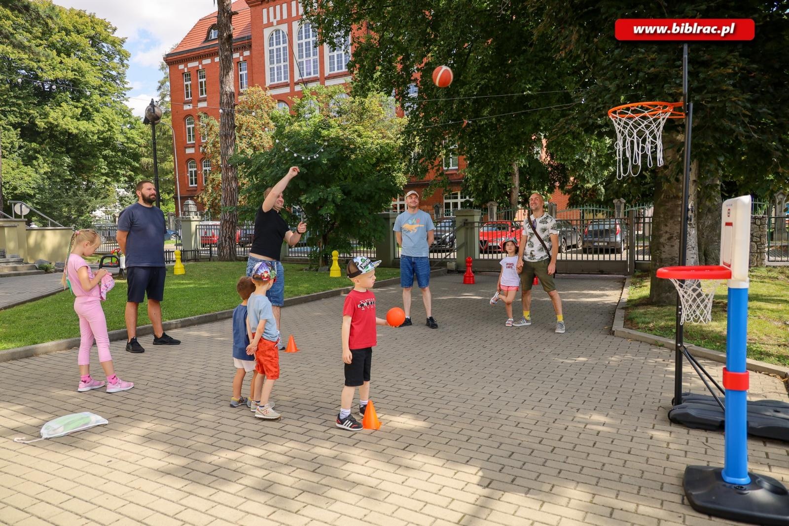 Zdjęcie w galerii na portalu naszraciborz.pl: Rodzinne potyczki w Klubie Ojca wygrali… wszyscy wiadomości z regionu