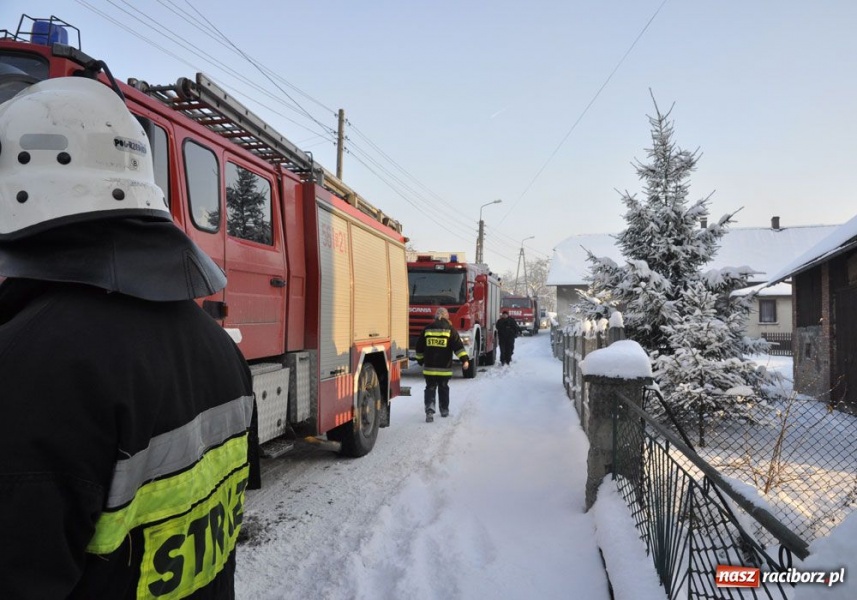 Zdjęcie w galerii na portalu naszraciborz.pl: Pożar domu w Brzeziu. Paliły się szmaty wiadomości z regionu
