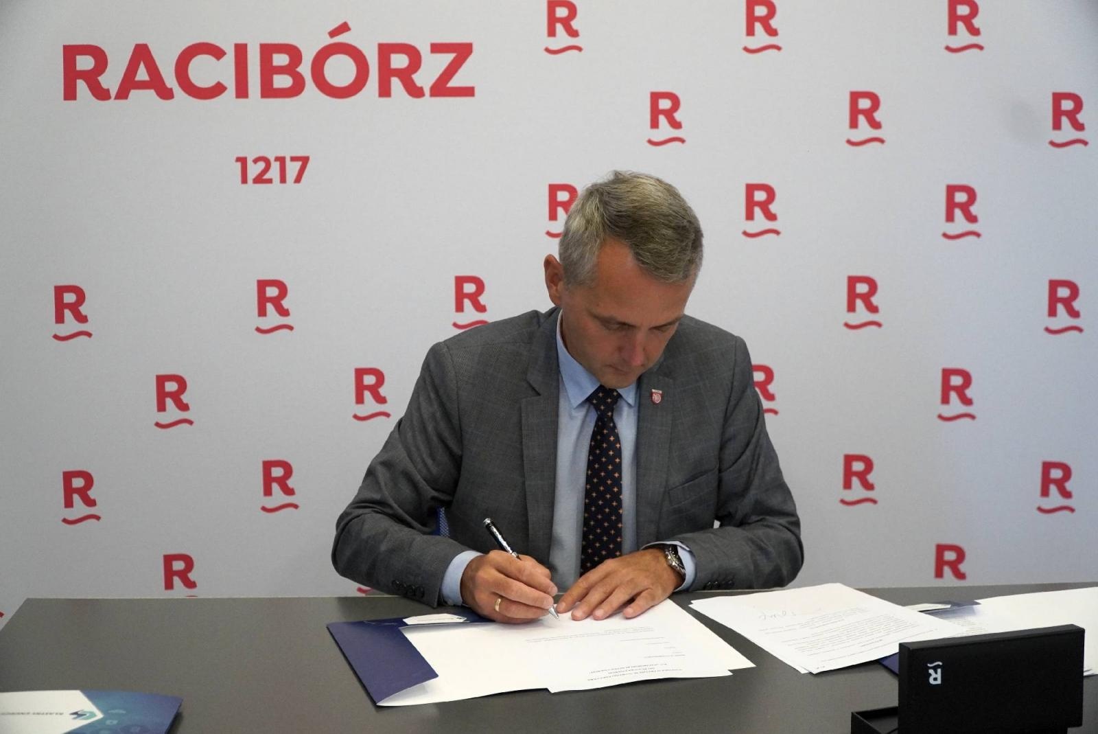 Zdjęcie w galerii na portalu naszraciborz.pl: W Raciborzu powstał klaster energii. Cel to niższe rachunki za prąd wiadomości z regionu