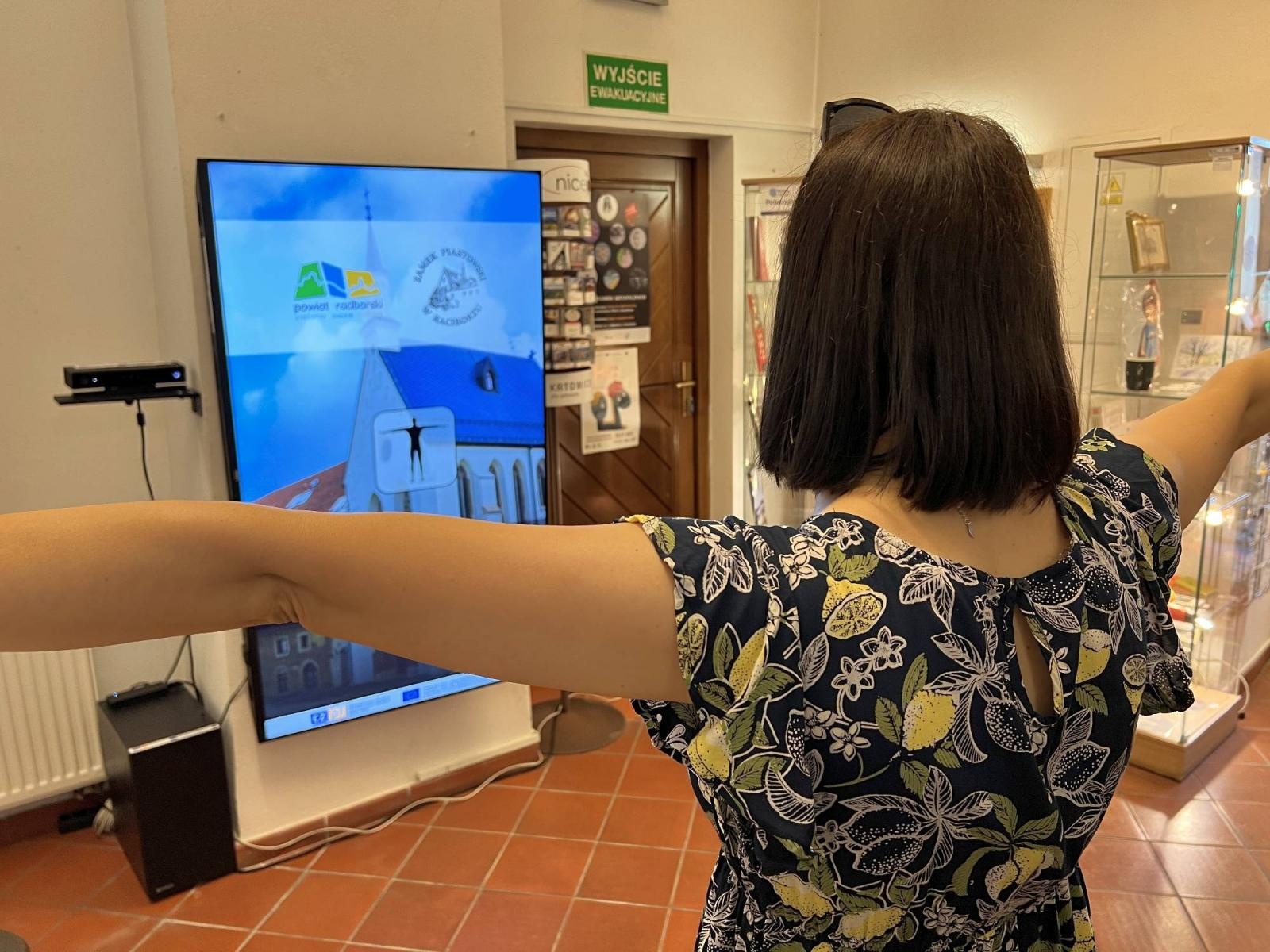 Zdjęcie w galerii na portalu naszraciborz.pl: Na zamku otwarto nowy plac zabaw. Jest też wirtualna przymierzalnia [WIDEO] wiadomości z regionu