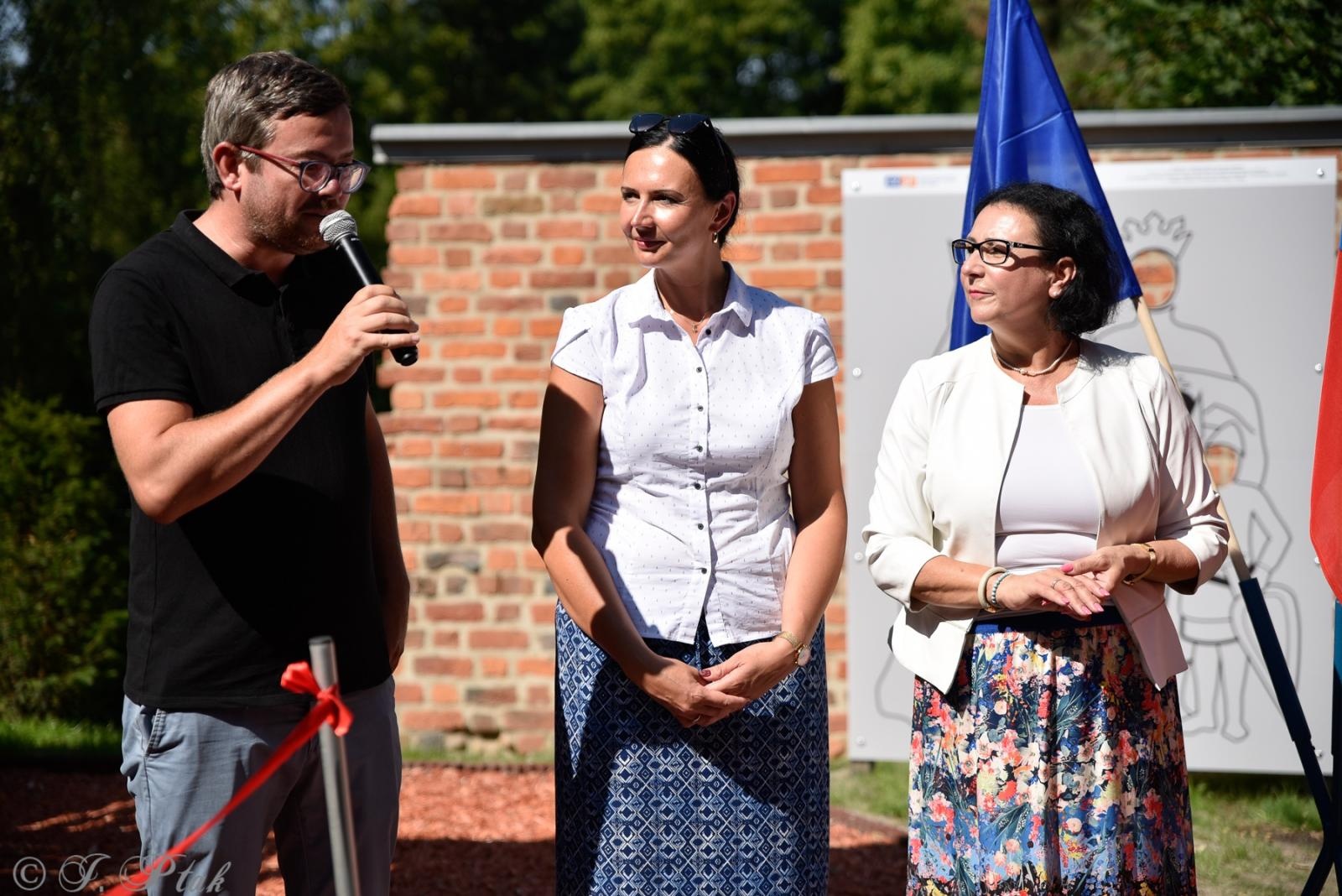 Zdjęcie w galerii na portalu naszraciborz.pl: Na zamku otwarto nowy plac zabaw. Jest też wirtualna przymierzalnia [WIDEO] wiadomości z regionu