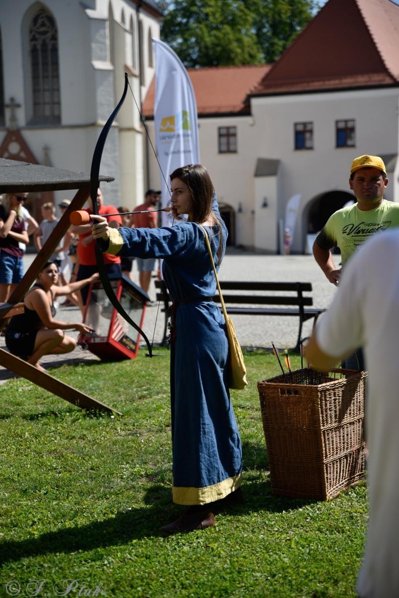 Zdjęcie w galerii na portalu naszraciborz.pl: Na zamku otwarto nowy plac zabaw. Jest też wirtualna przymierzalnia [WIDEO] wiadomości z regionu