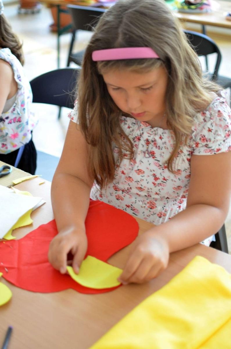 Zdjęcie w galerii na portalu naszraciborz.pl: EKOZABAWKA - warsztaty ręcznego szycia w RCK wiadomości z regionu