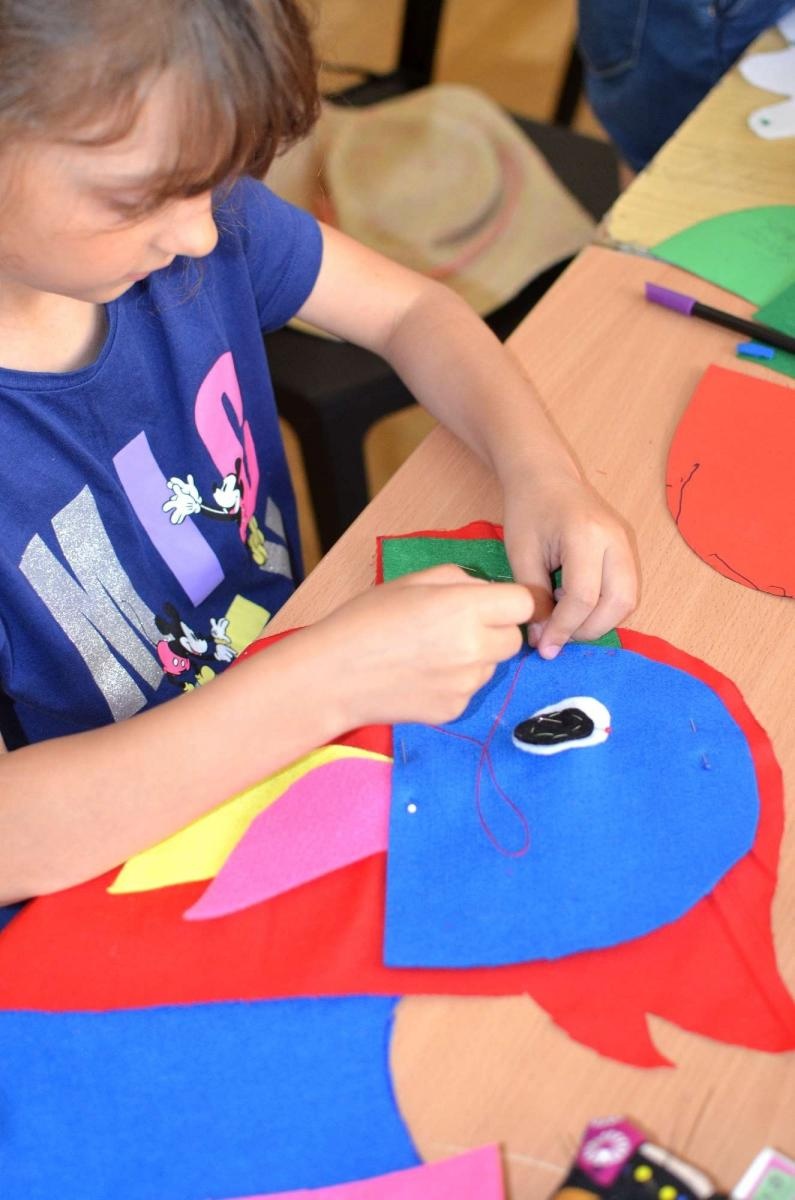 Zdjęcie w galerii na portalu naszraciborz.pl: EKOZABAWKA - warsztaty ręcznego szycia w RCK wiadomości z regionu